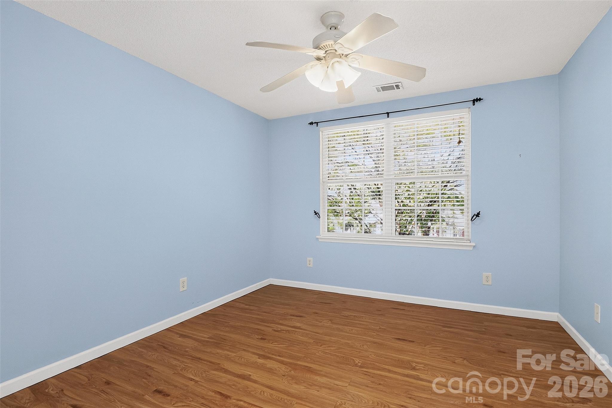 16931 Greenlawn Hills Court Property Photo 14