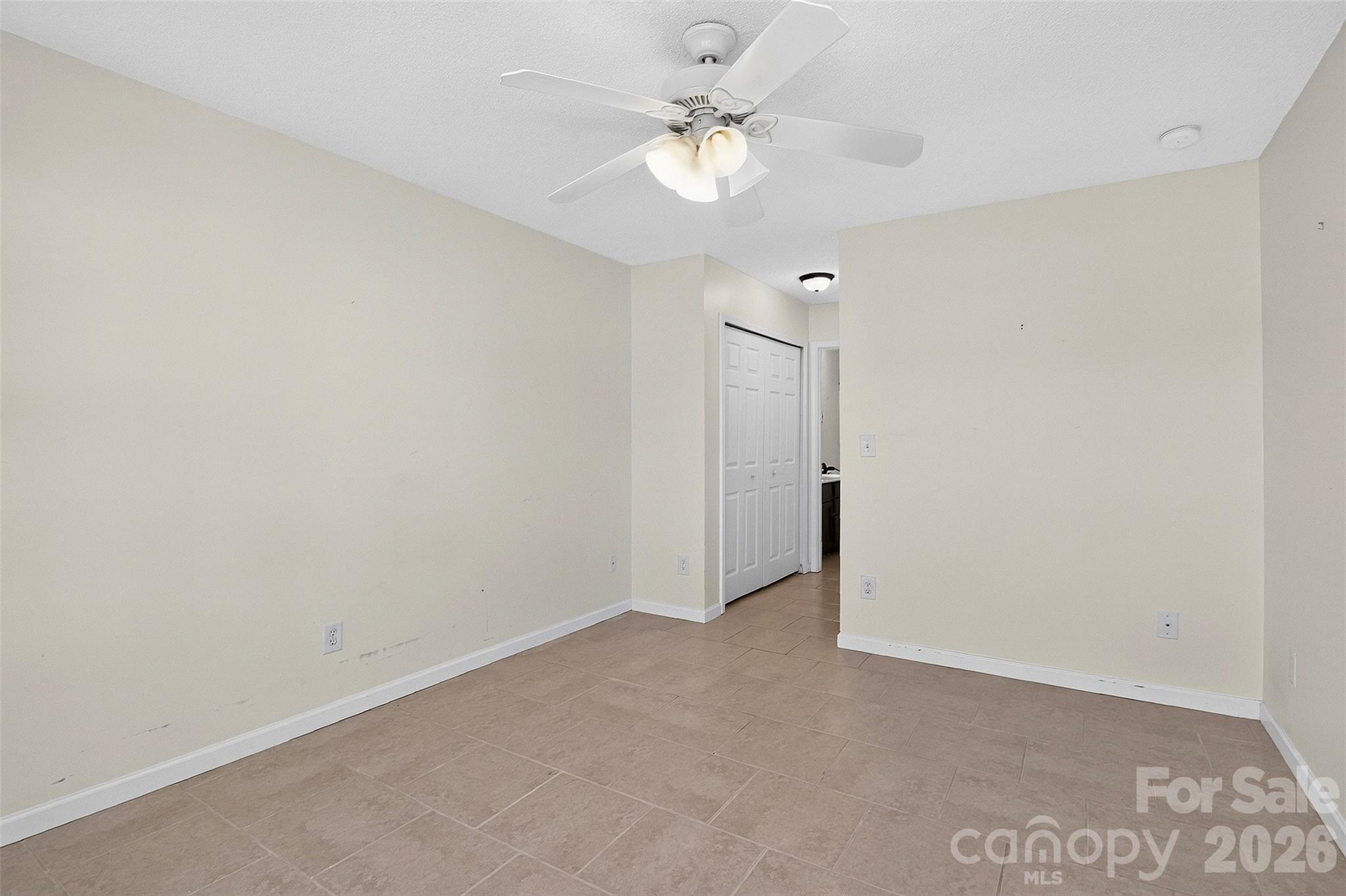 16931 Greenlawn Hills Court Property Photo 27