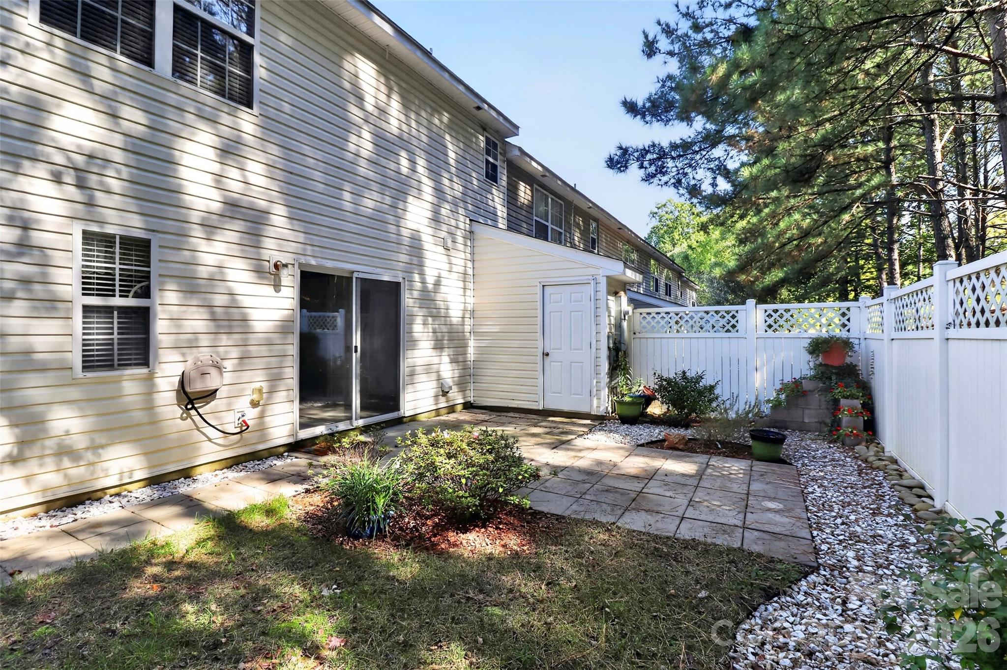 16931 Greenlawn Hills Court Property Photo 32