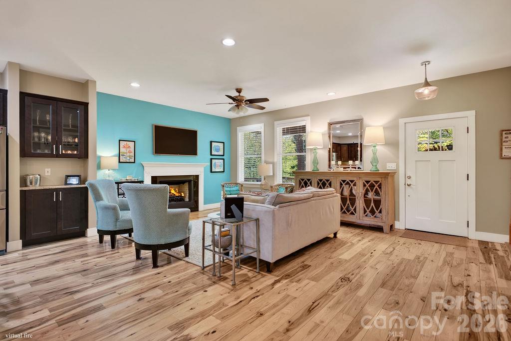 98 Langwell Avenue Property Photo 3