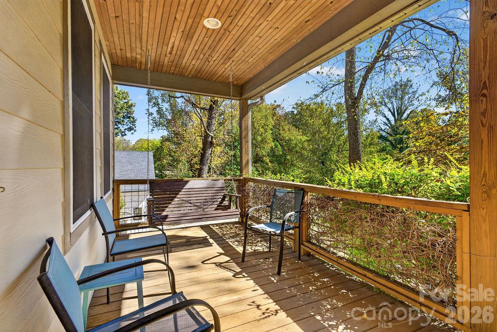 98 Langwell Avenue Property Photo 8