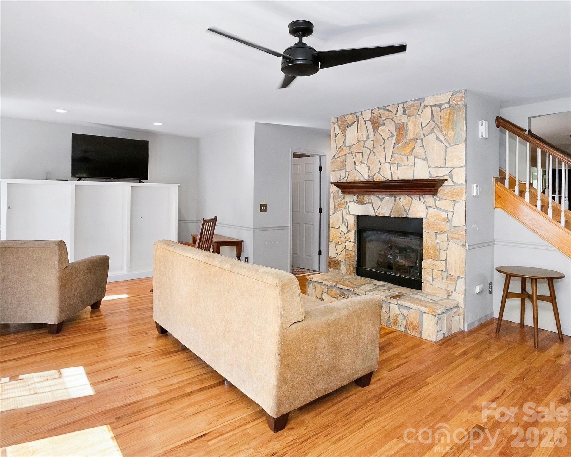237 Woodys Drive Property Photo 10