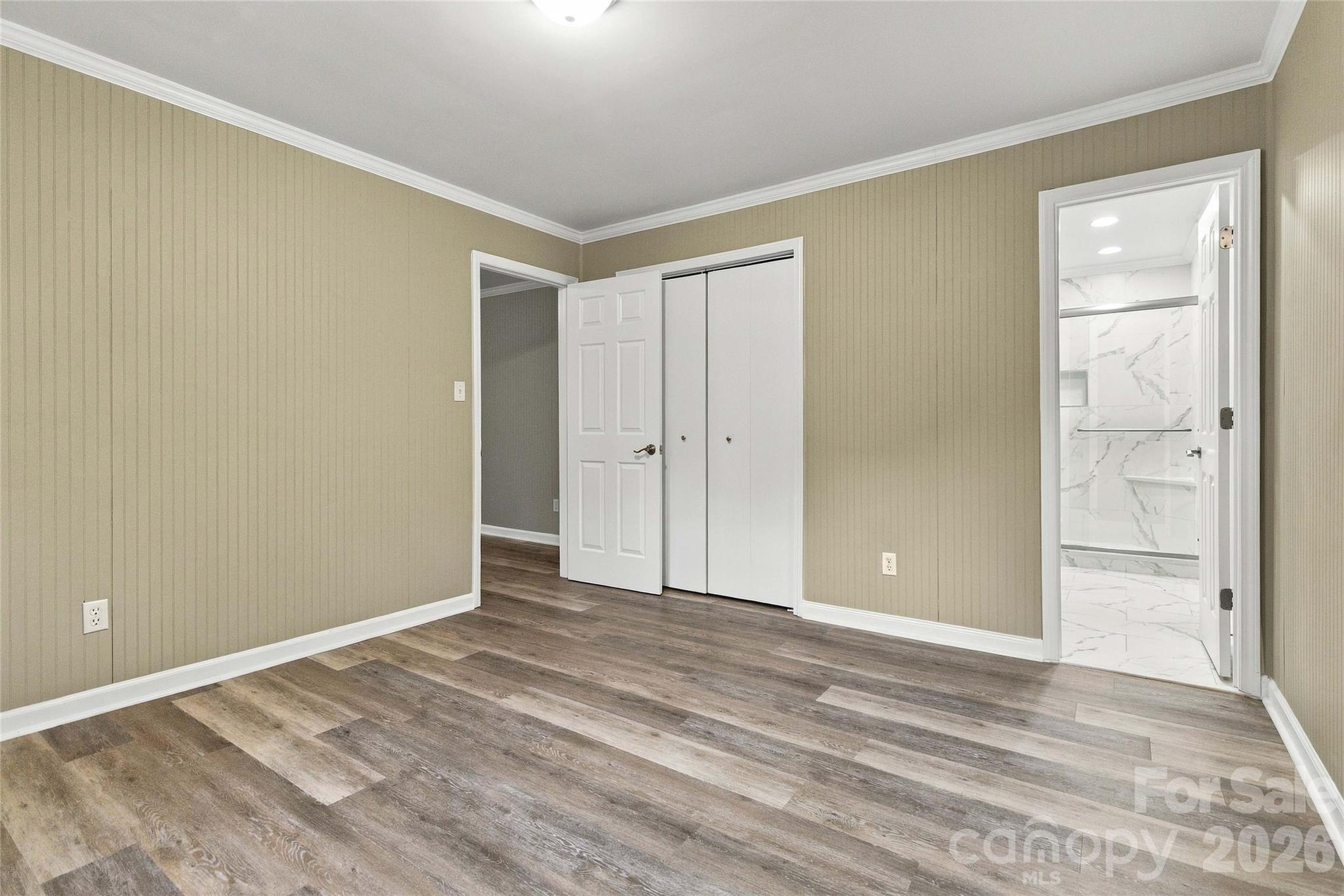 327 E Morrow Avenue Property Photo 12