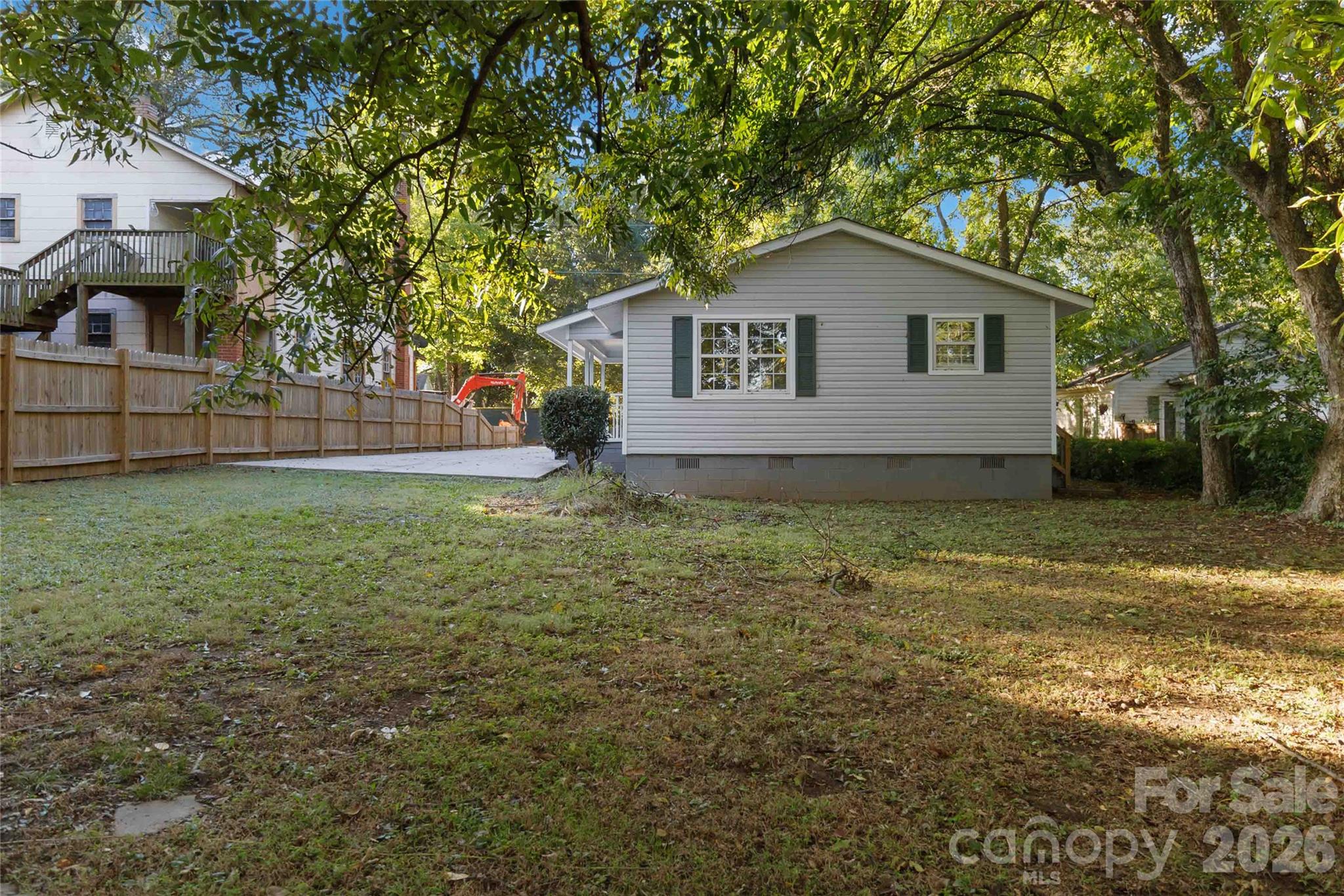 327 E Morrow Avenue Property Photo 21