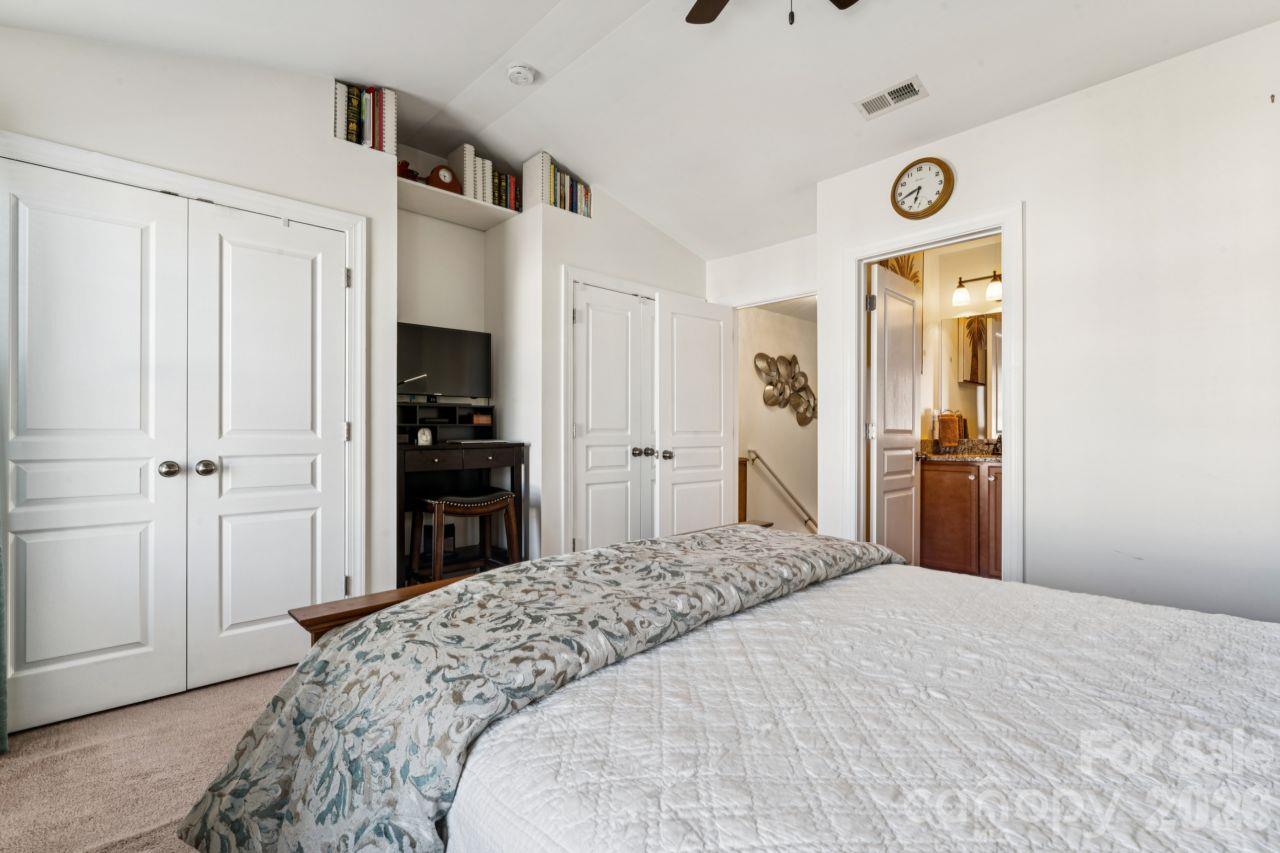 248 Halton Crossing Drive Property Photo 20