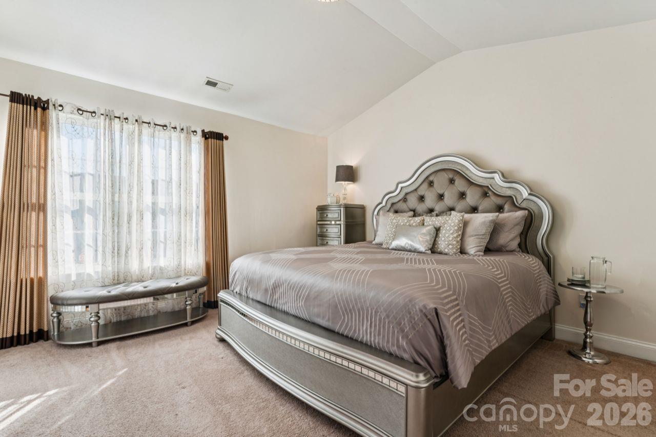 248 Halton Crossing Drive Property Photo 22