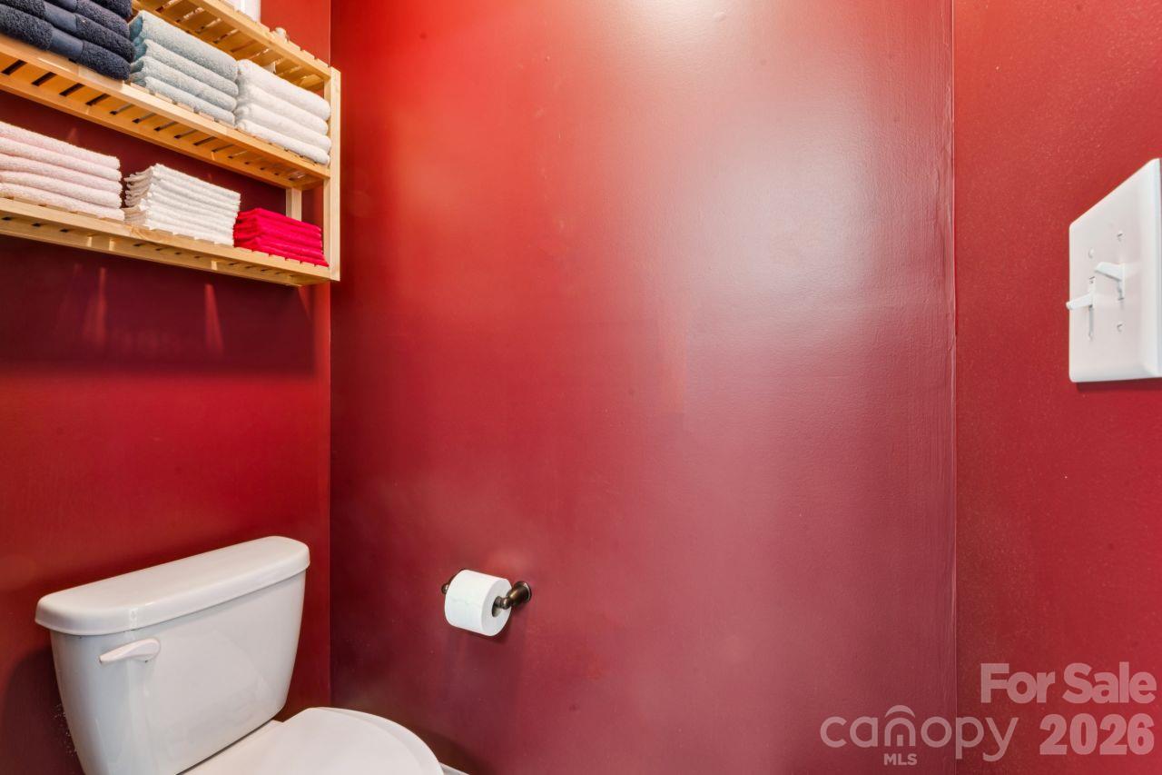 248 Halton Crossing Drive Property Photo 26