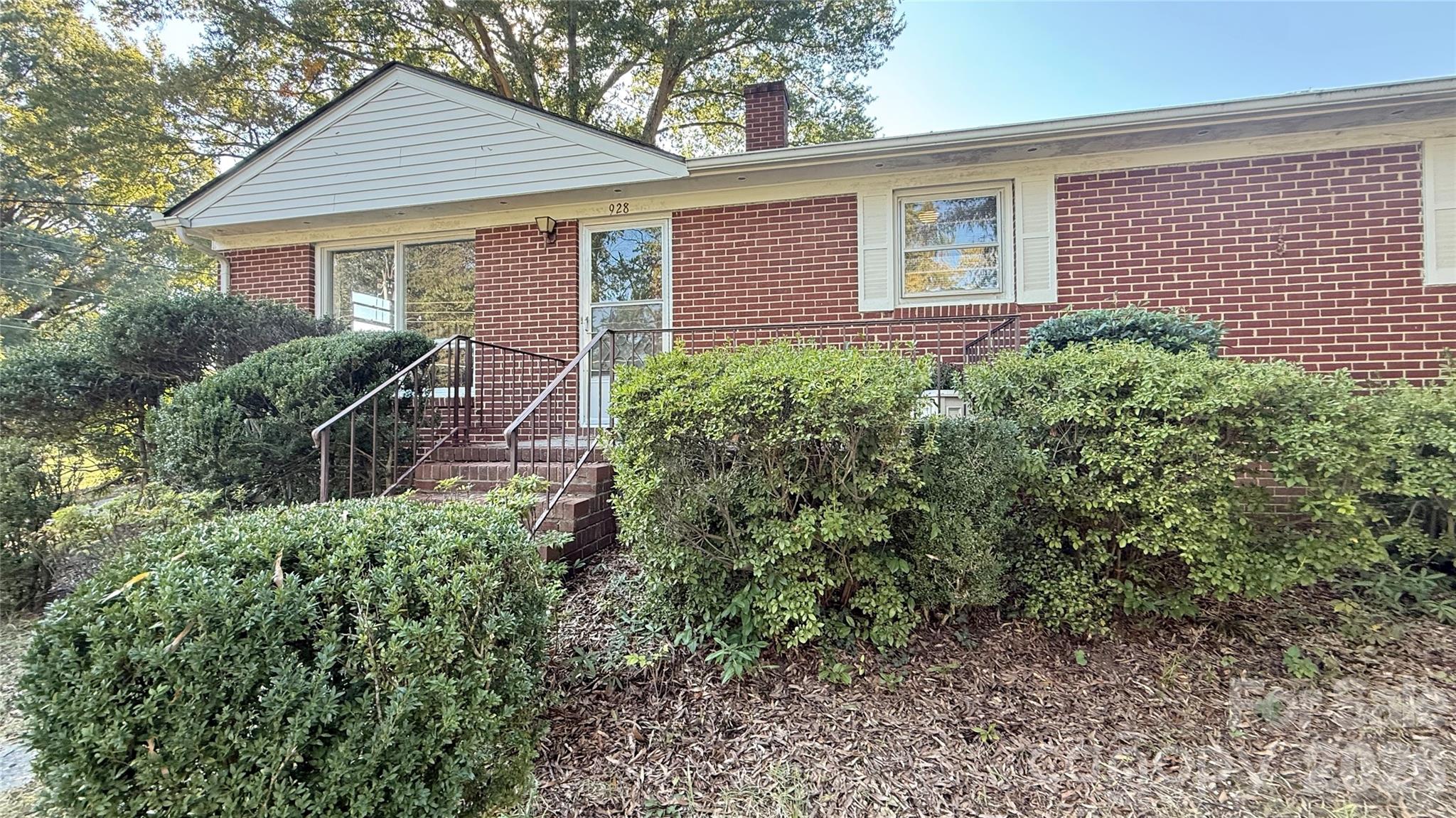 928 Beaumont Avenue Property Photo 1
