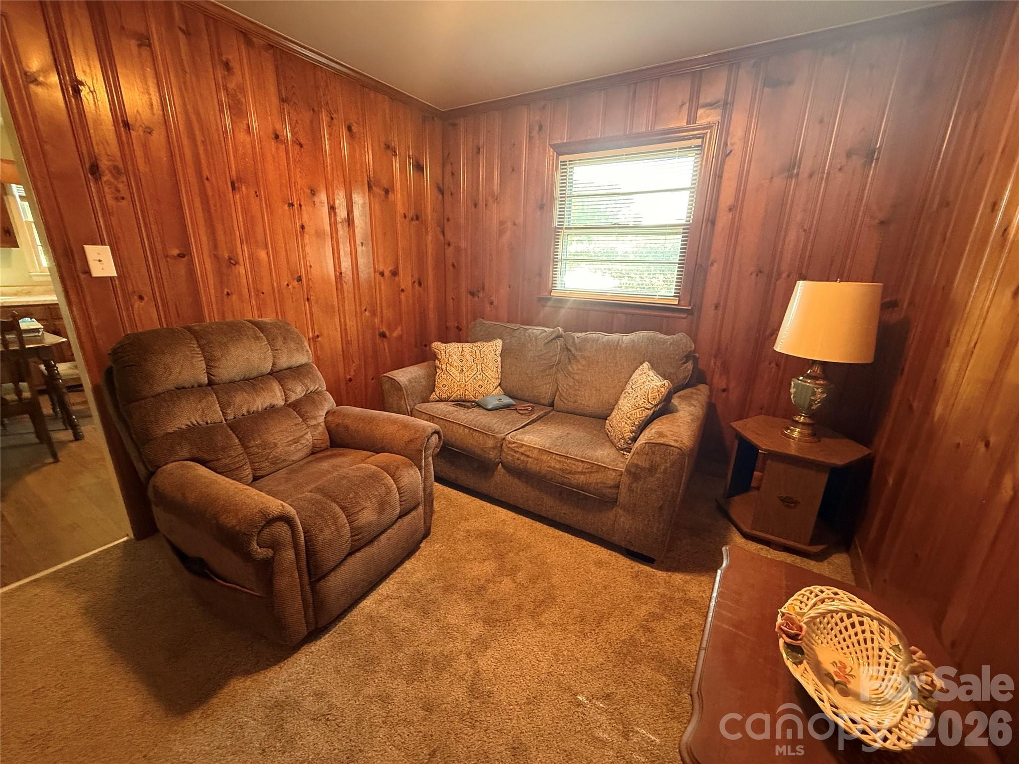 928 Beaumont Avenue Property Photo 5
