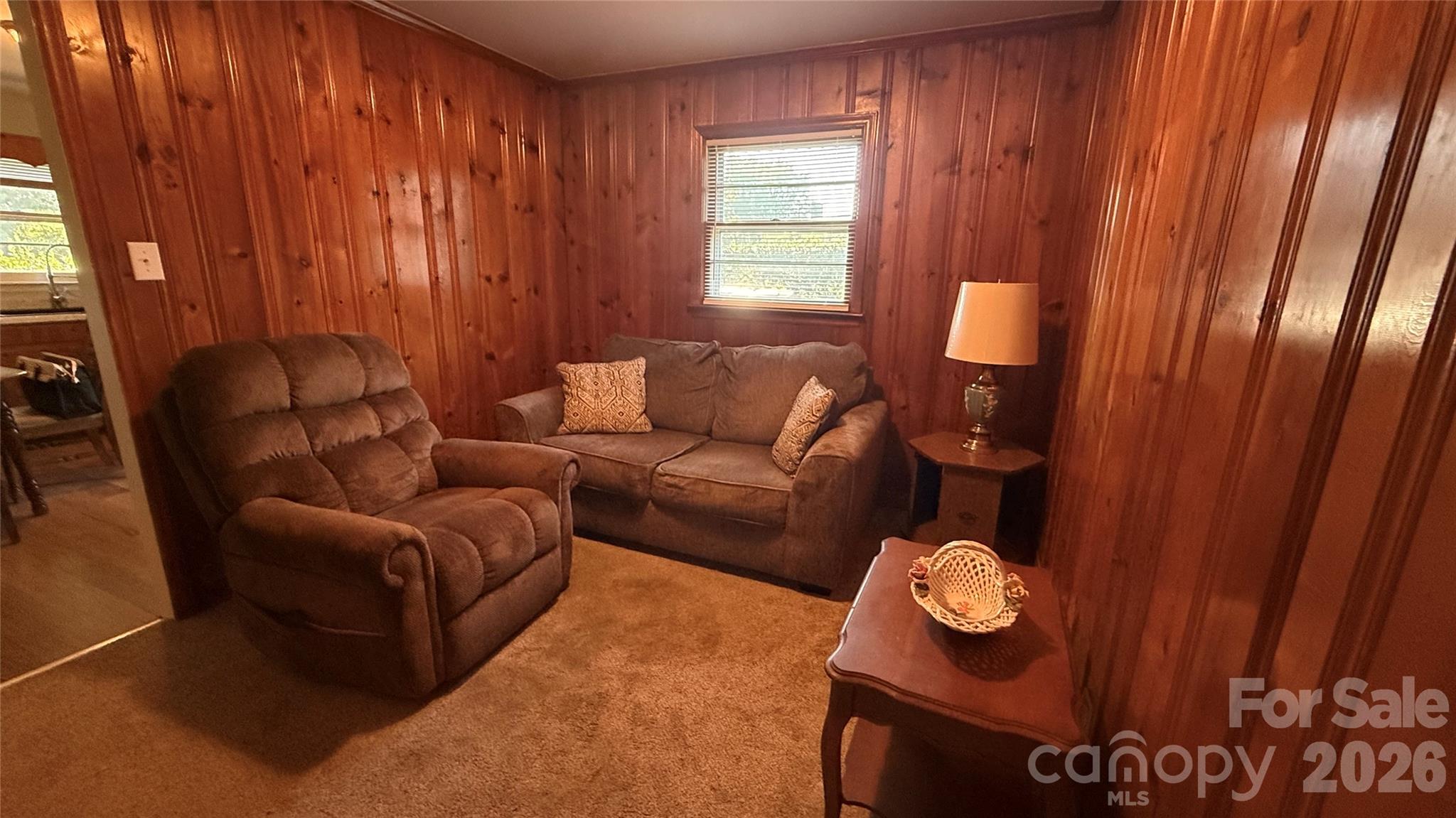 928 Beaumont Avenue Property Photo 6