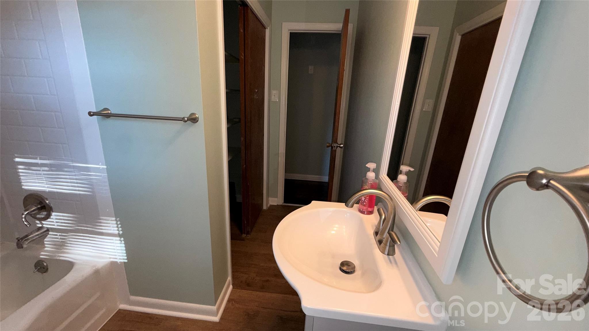 928 Beaumont Avenue Property Photo 14