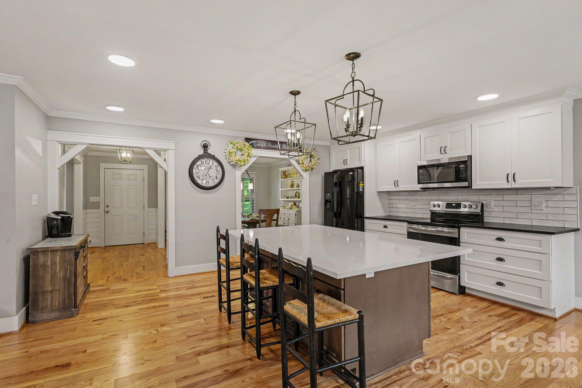 1170 Old Salem Road Property Photo 4