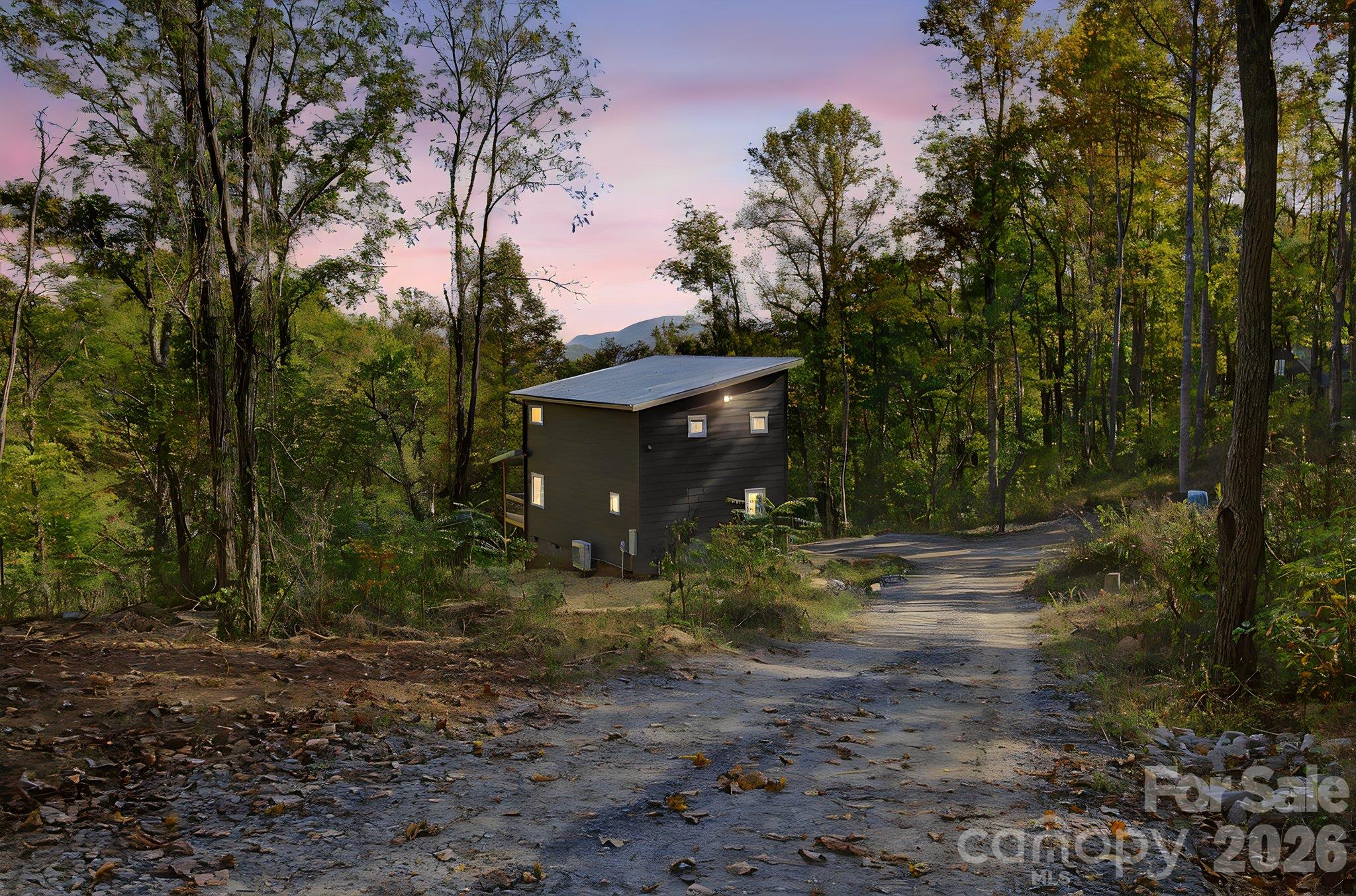 84 Skip Stone Road Property Photo 3