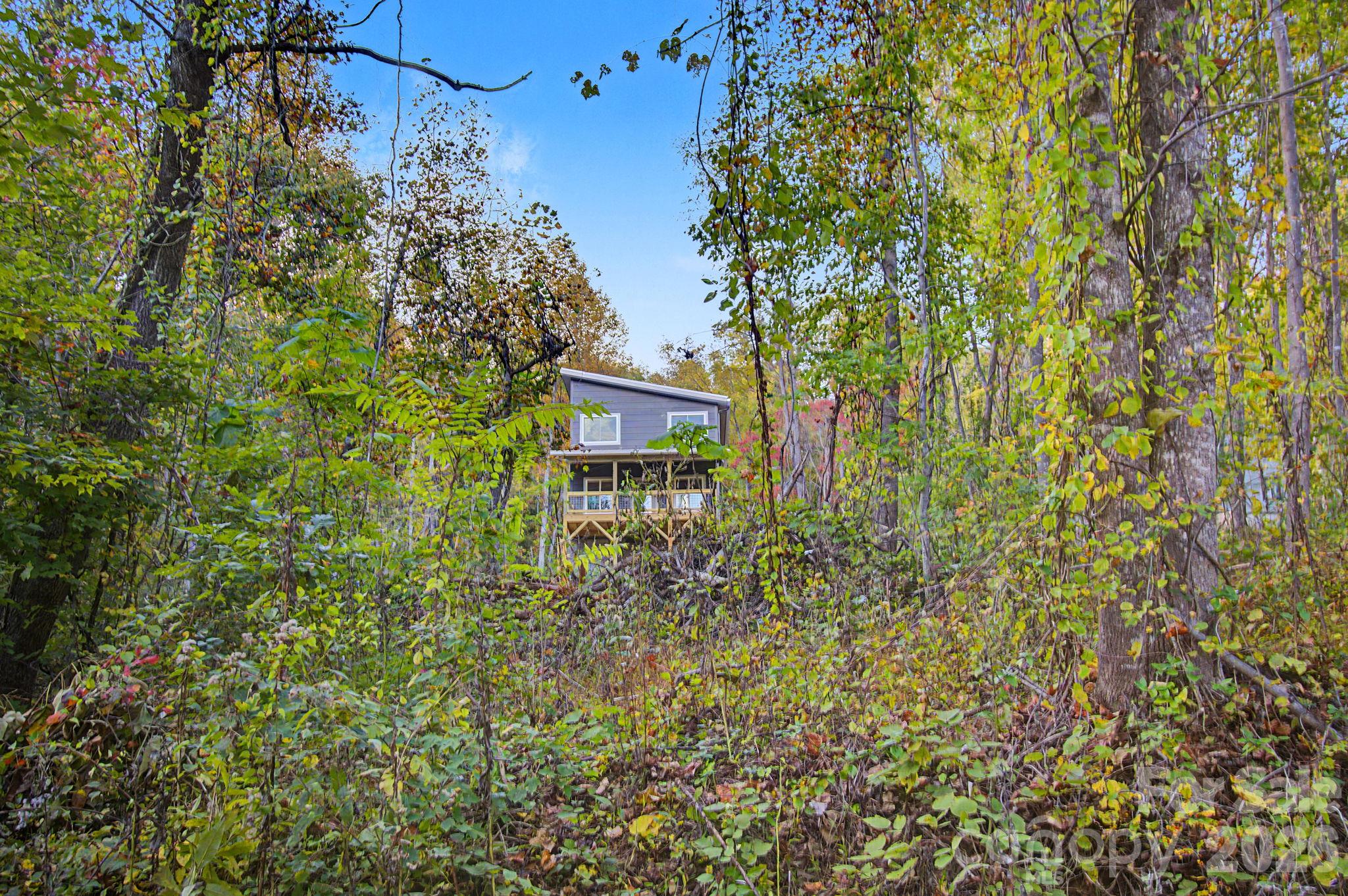 84 Skip Stone Road Property Photo 4