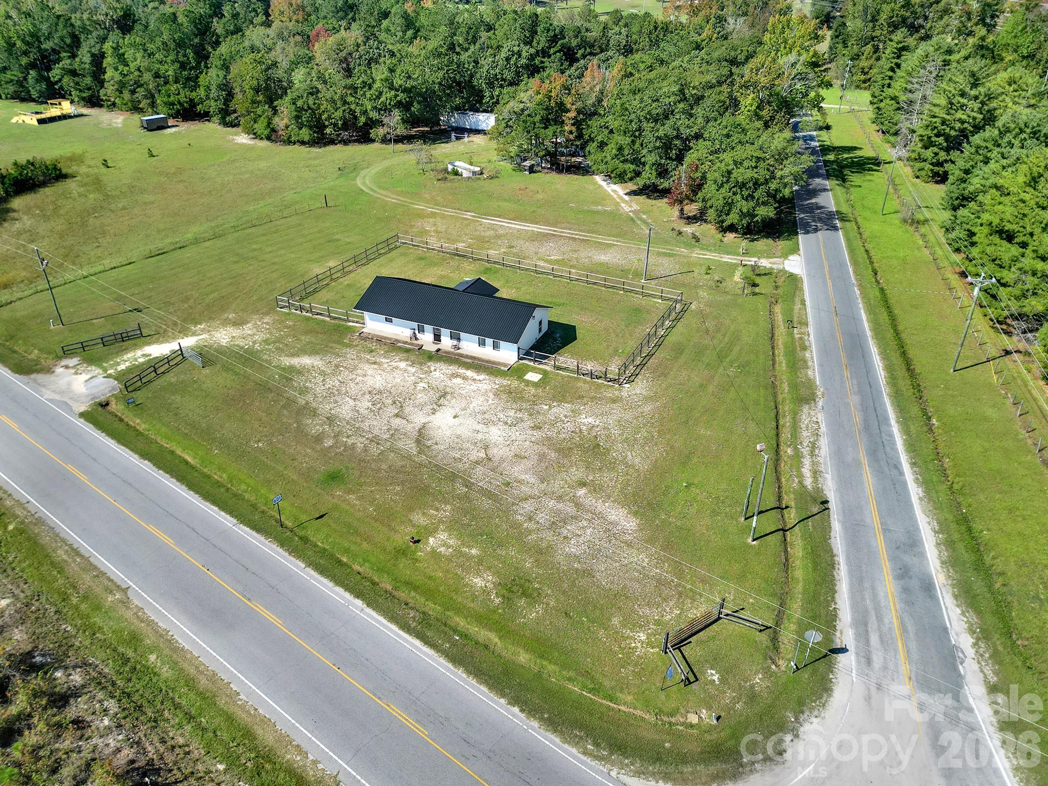 7984 Taxahaw Road Property Photo 3