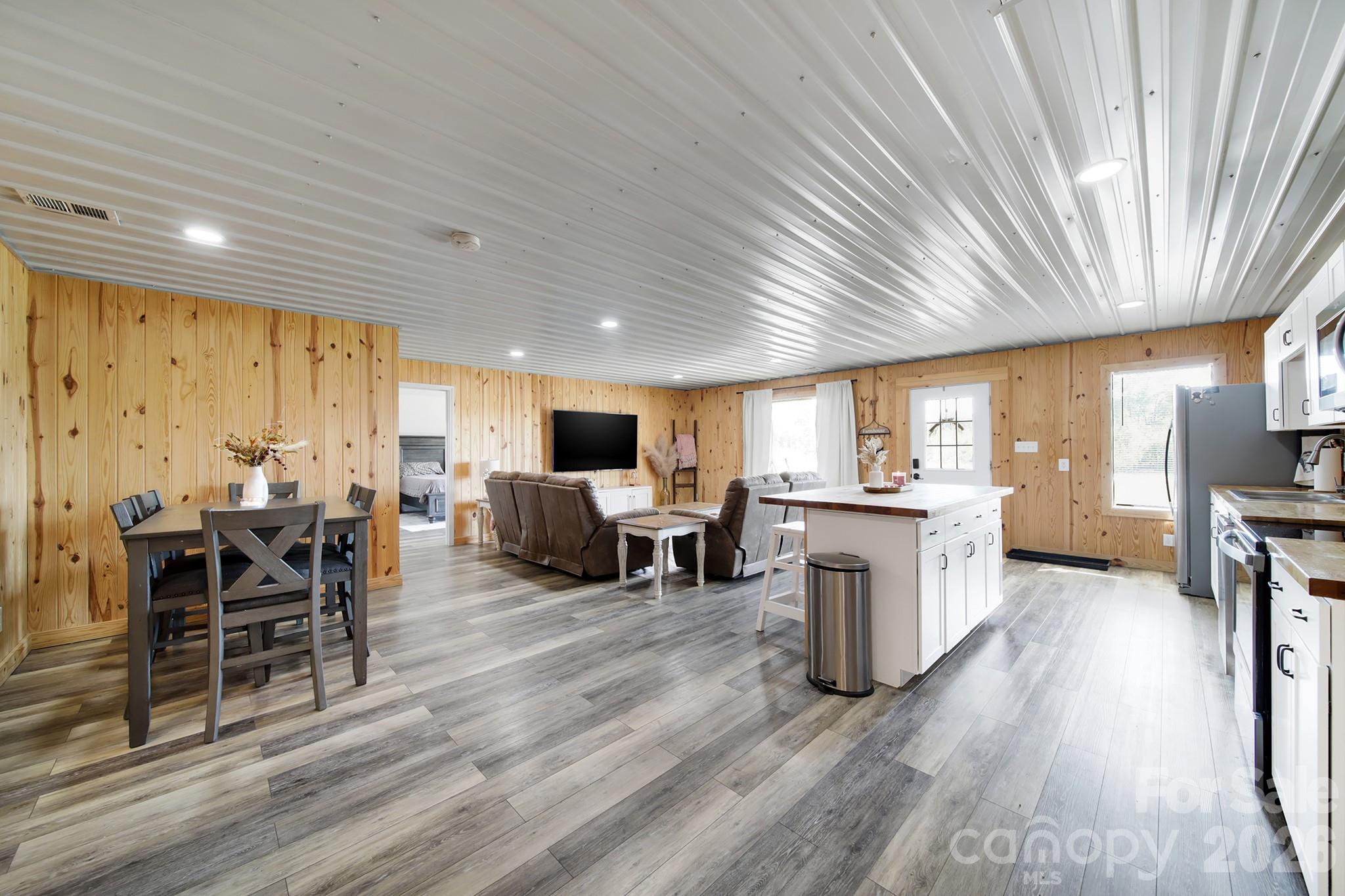 7984 Taxahaw Road Property Photo 14