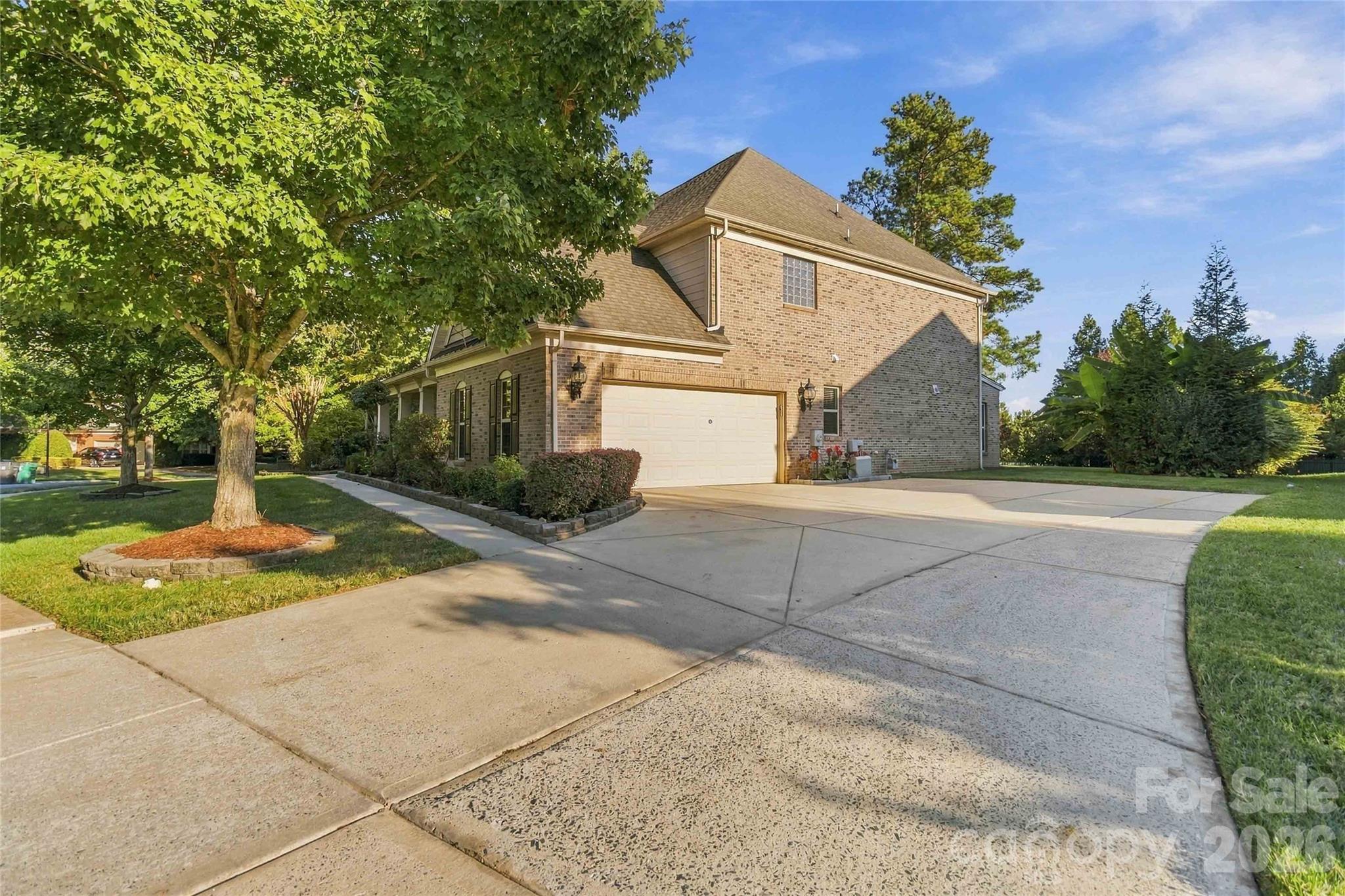 18317 Lilliesleaf Glenn Lane Property Photo 4