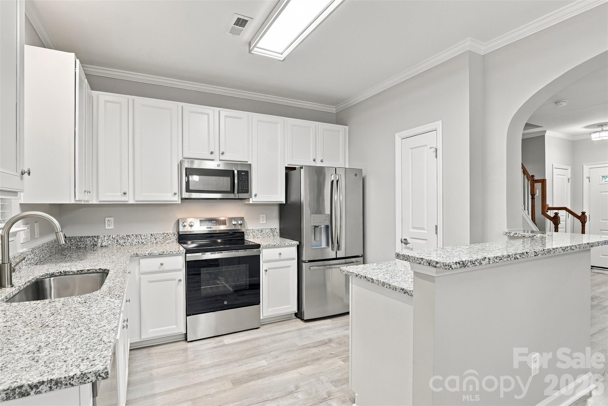934 Coffee Tree Lane Property Photo 8