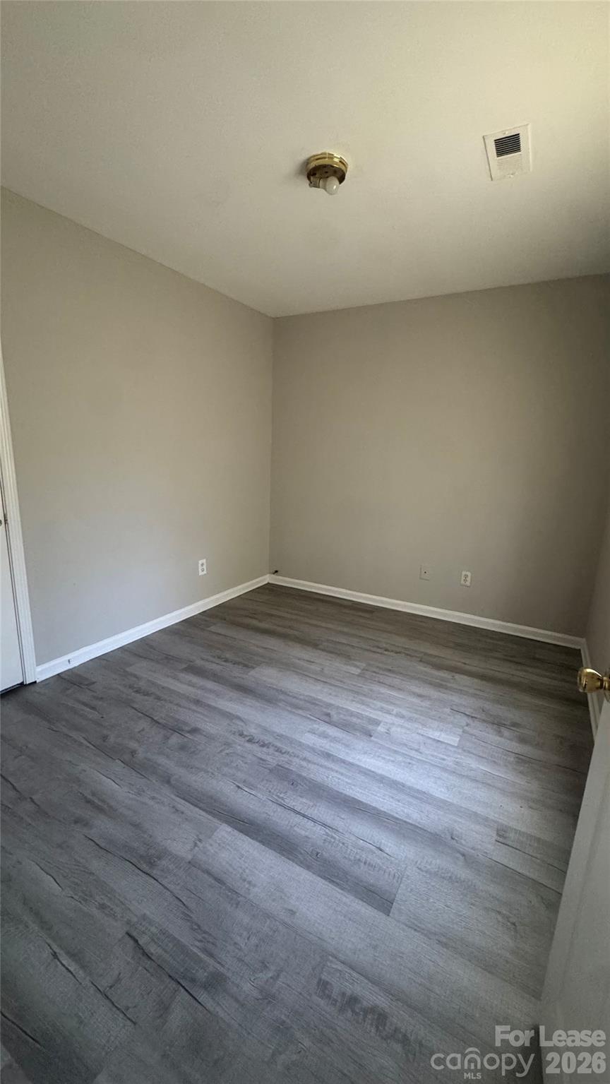 4611 Wildwood Avenue Property Photo 10