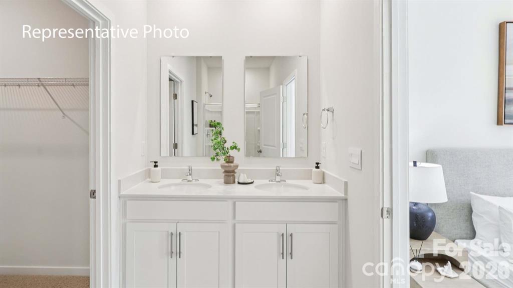 1084 Streamwood Avenue Property Photo 19