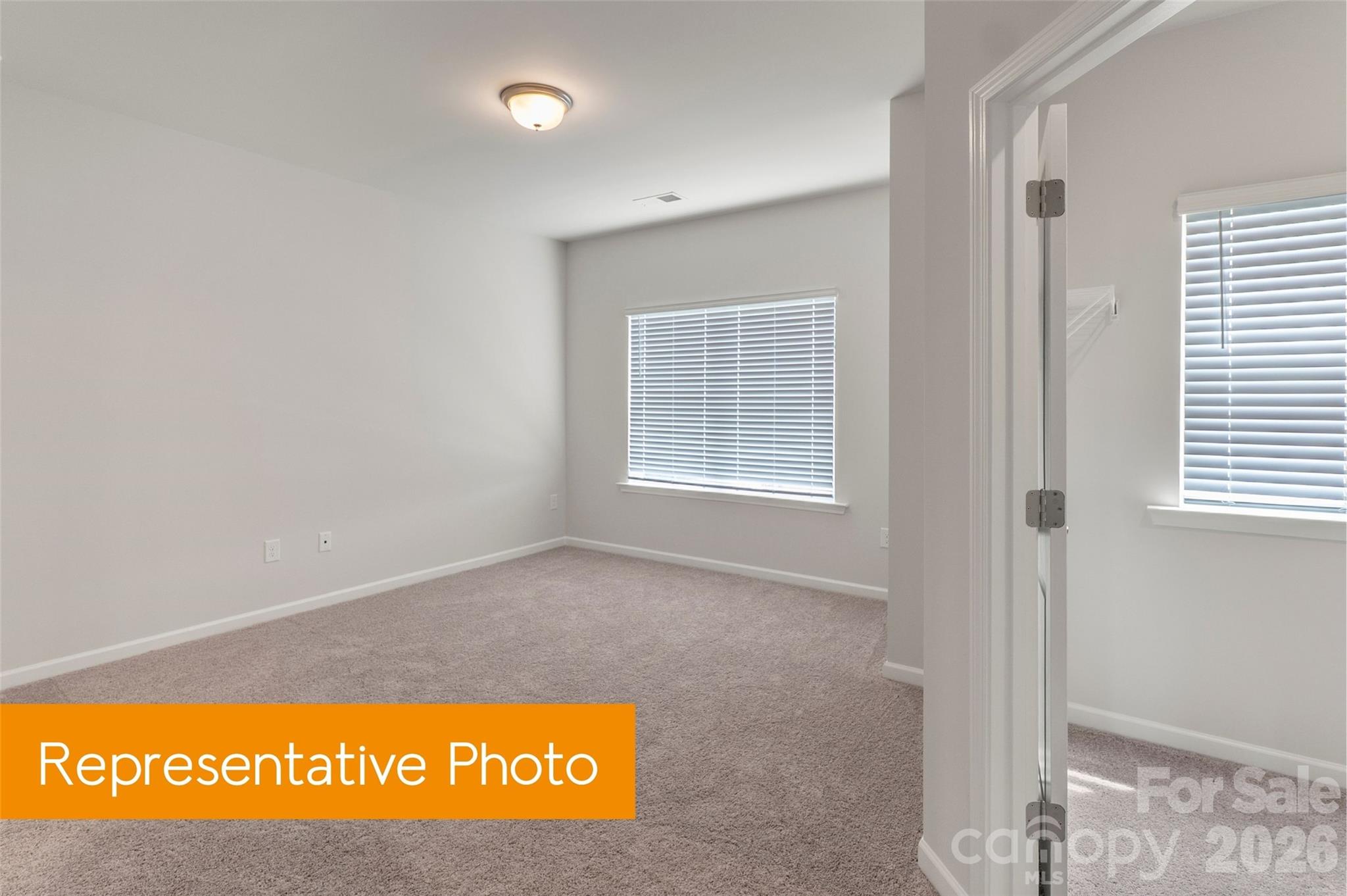 5410 Starfall Way Property Photo 9