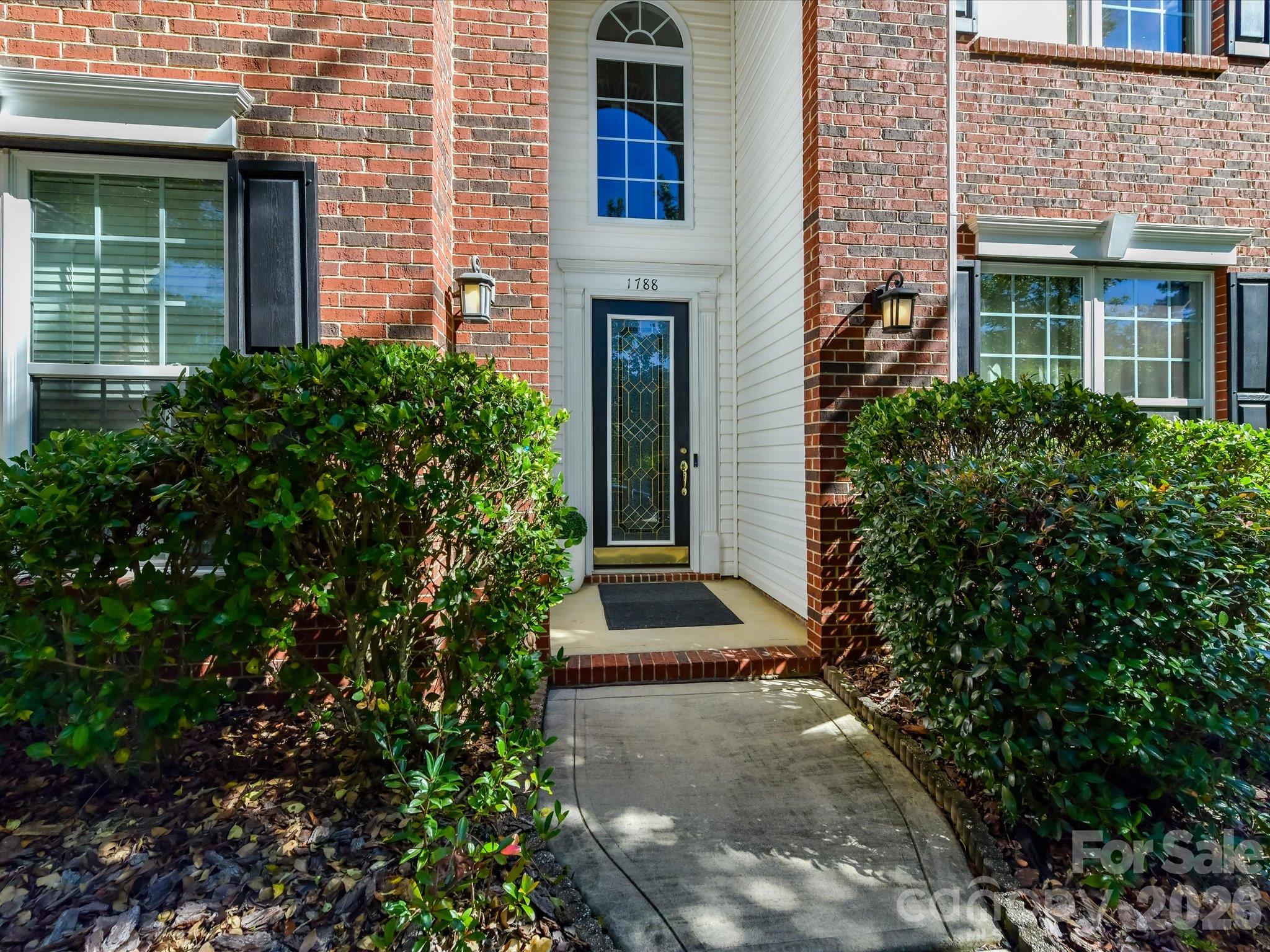 1788 Oakmont Drive Property Photo 3
