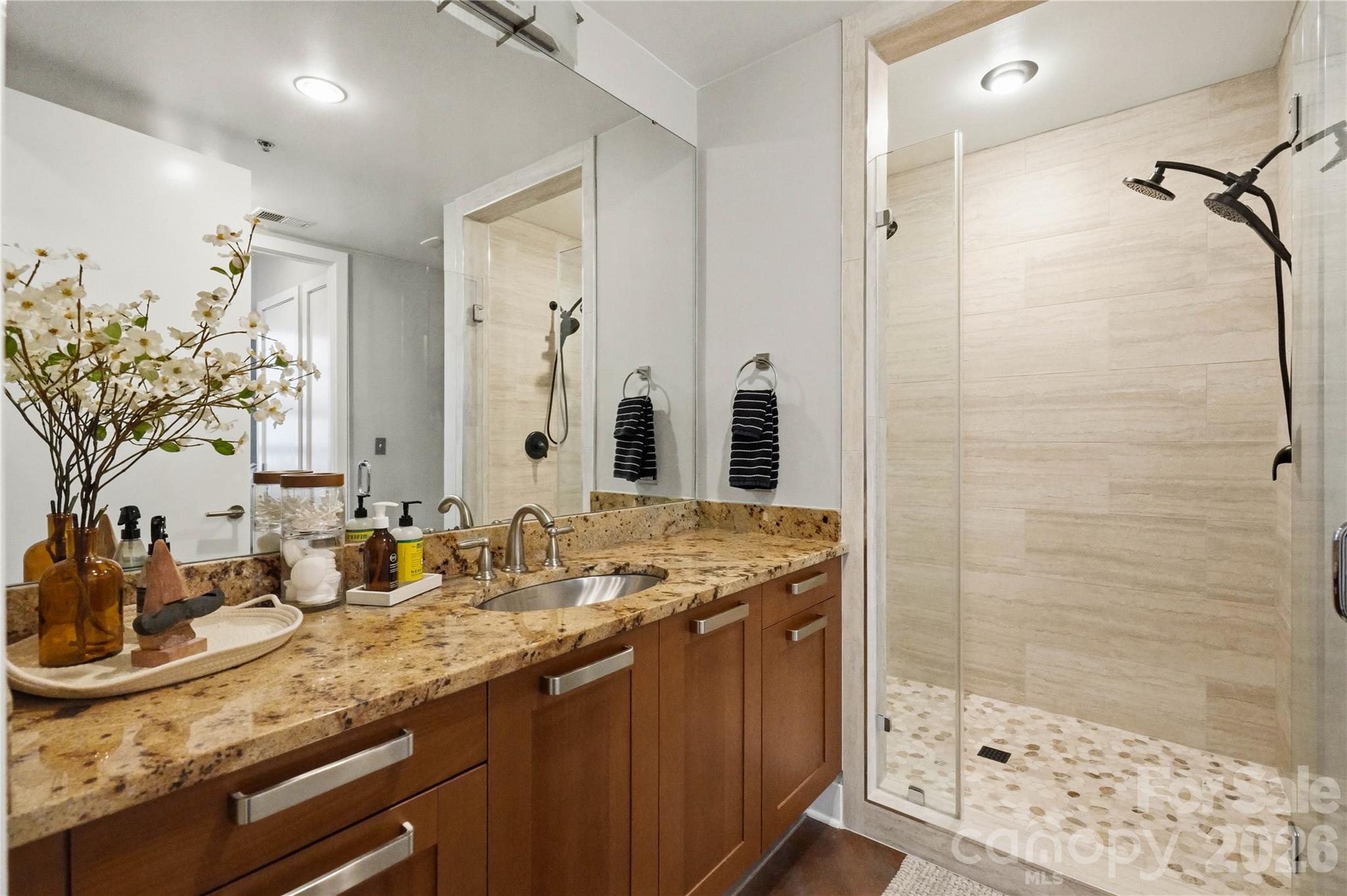 1100 Metropolitan Avenue 205 Property Photo 17