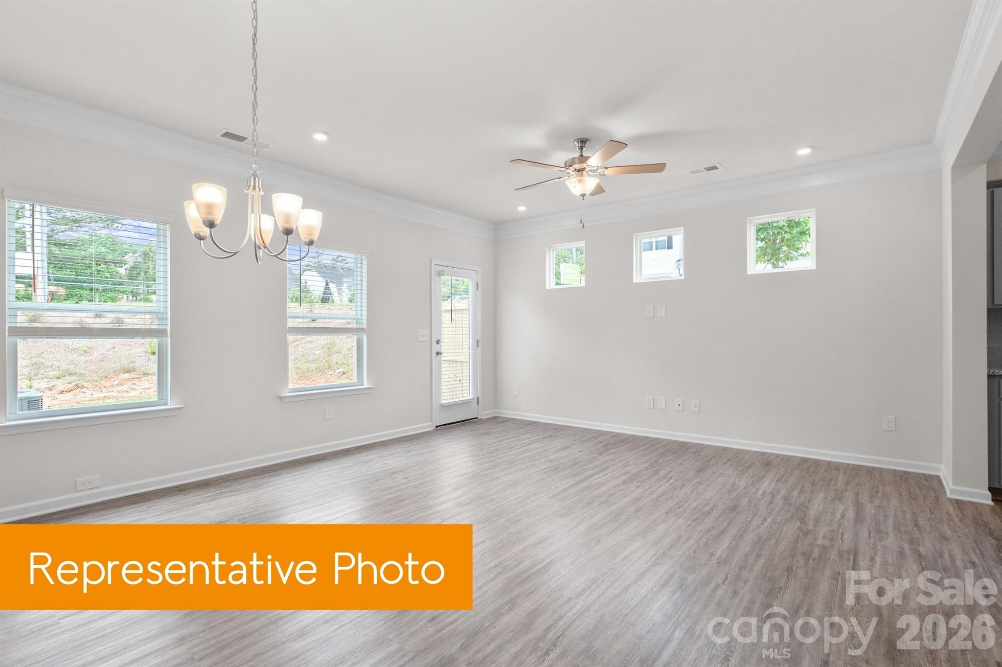 5406 Starfall Way Property Photo 10