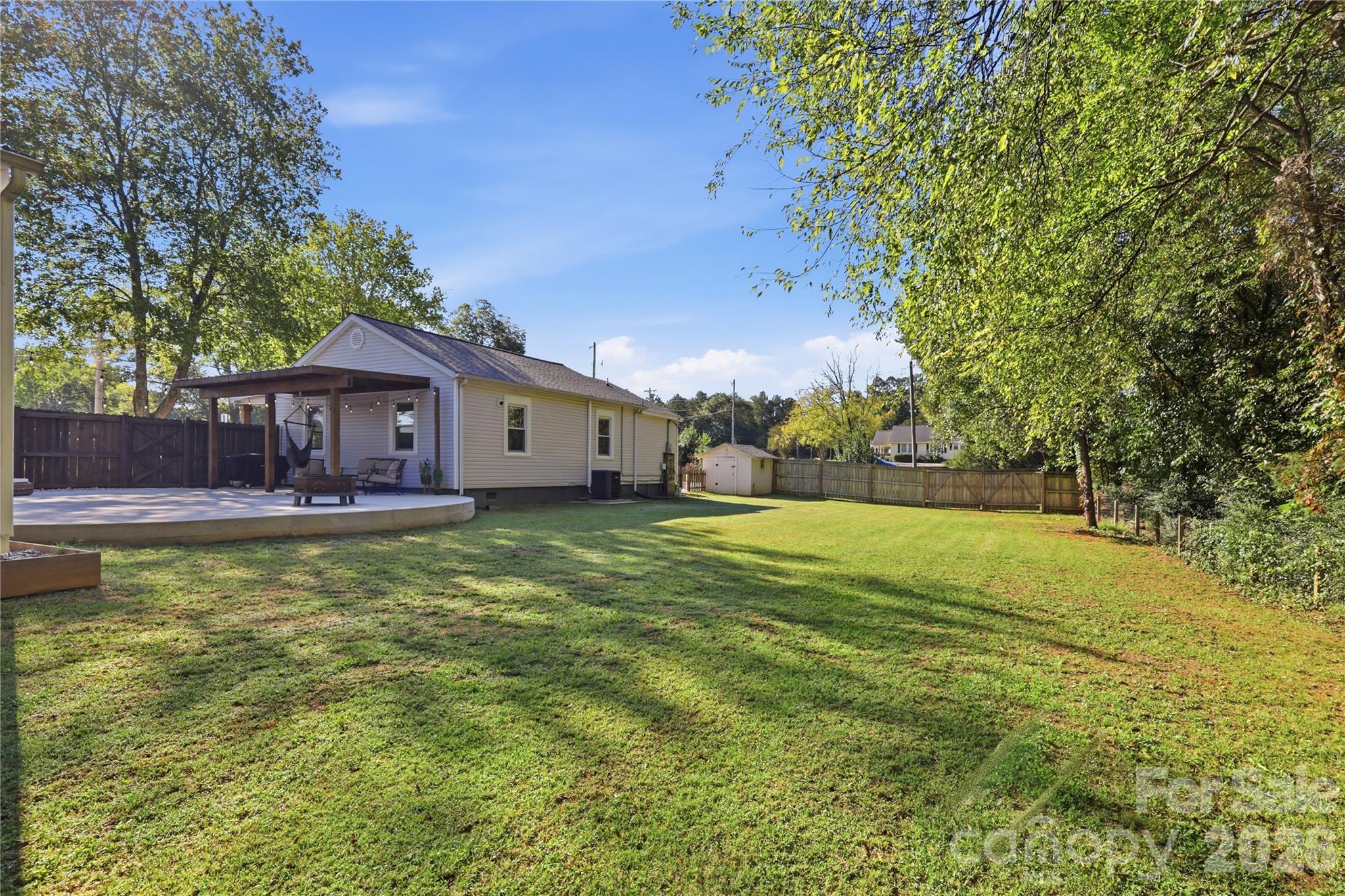 1825 Mollys Backbone Road Property Photo 25