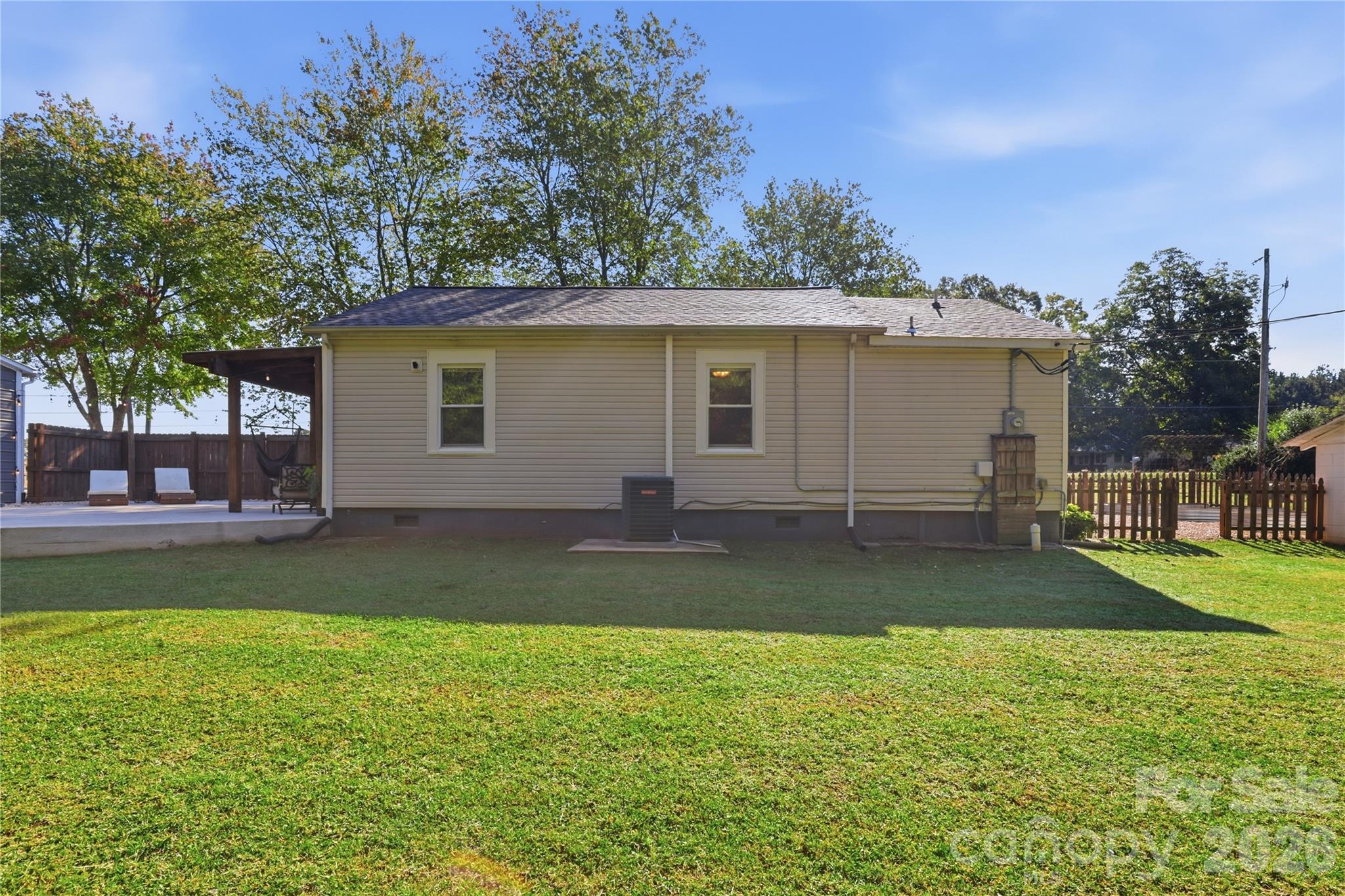 1825 Mollys Backbone Road Property Photo 27