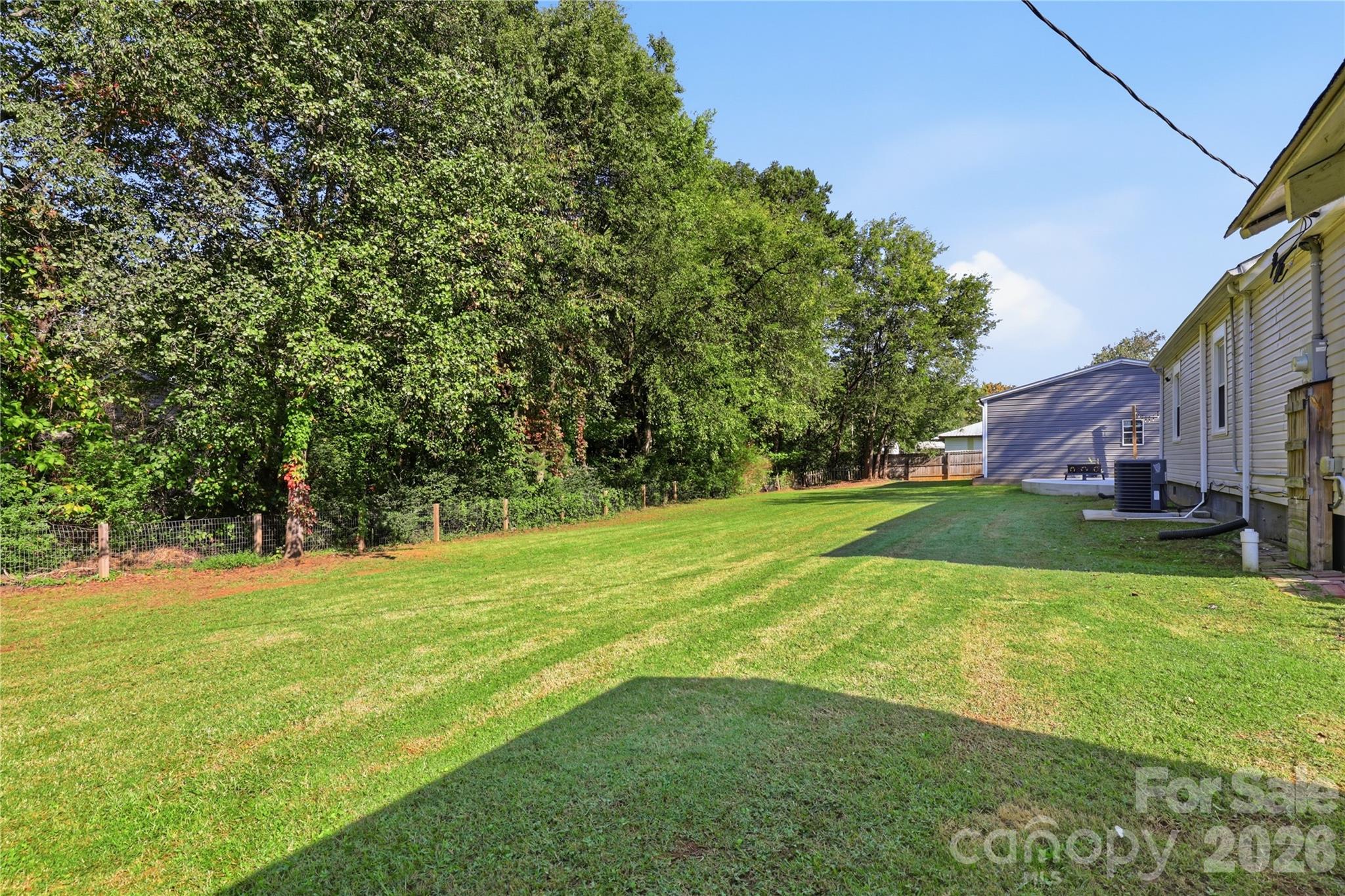 1825 Mollys Backbone Road Property Photo 30
