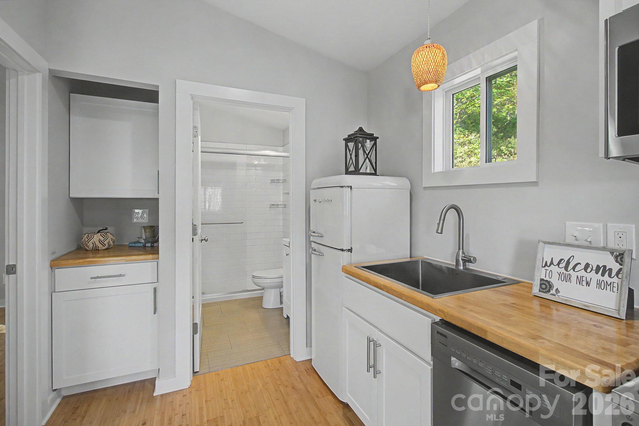 105 Escape Drive Property Photo 15