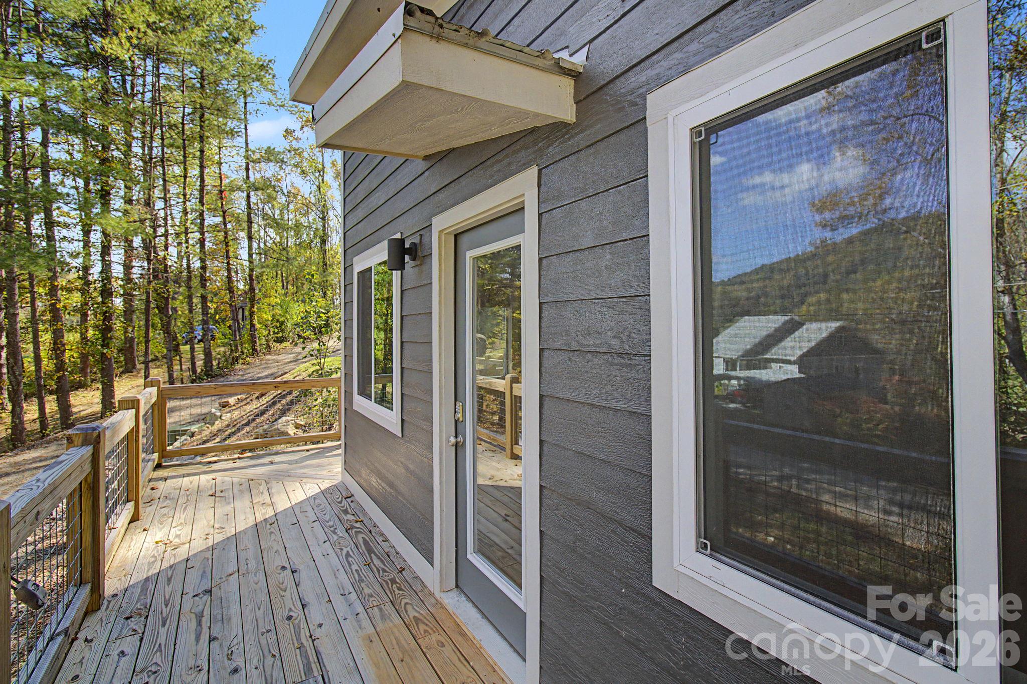 105 Escape Drive Property Photo 28