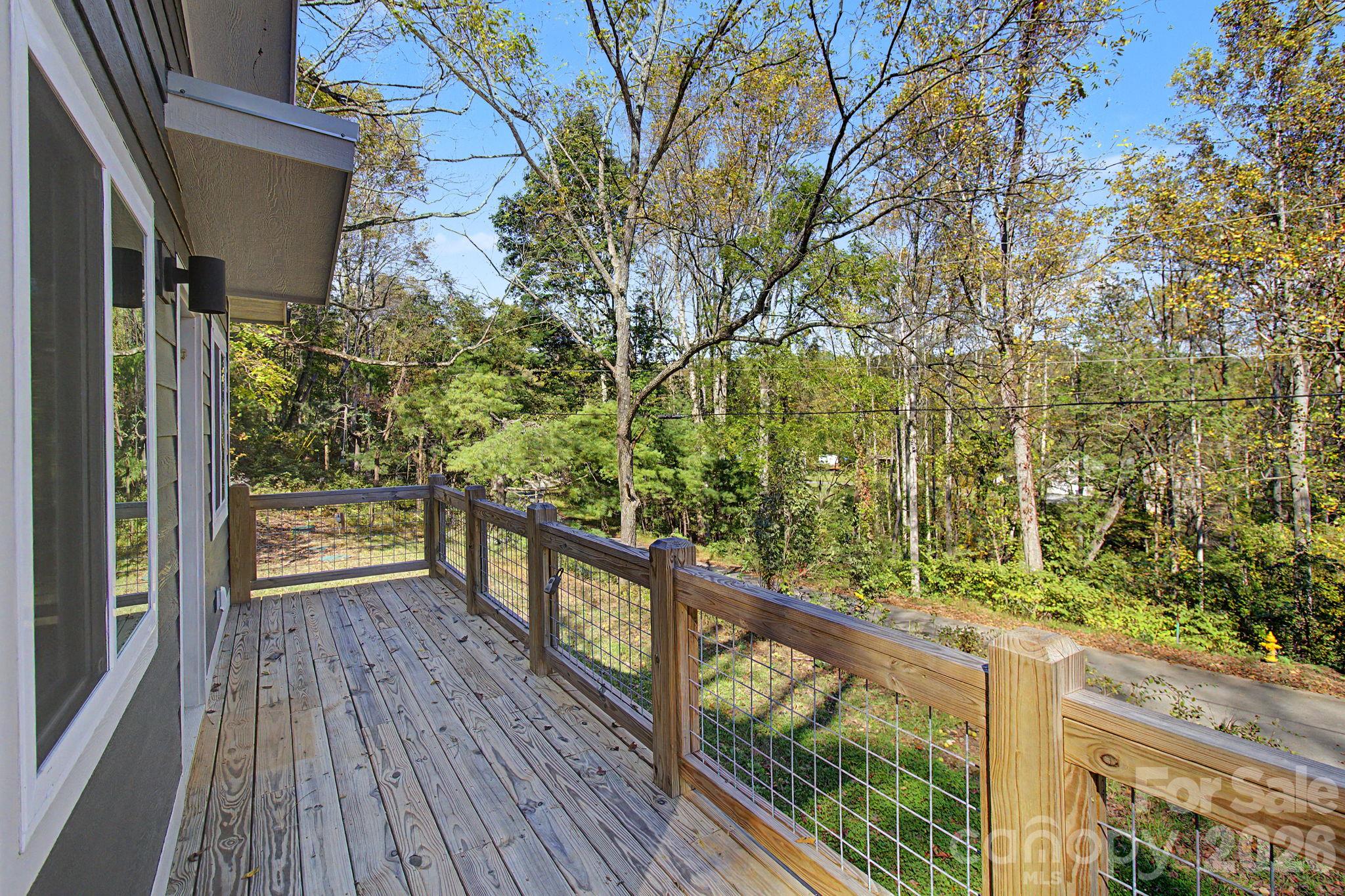 105 Escape Drive Property Photo 29