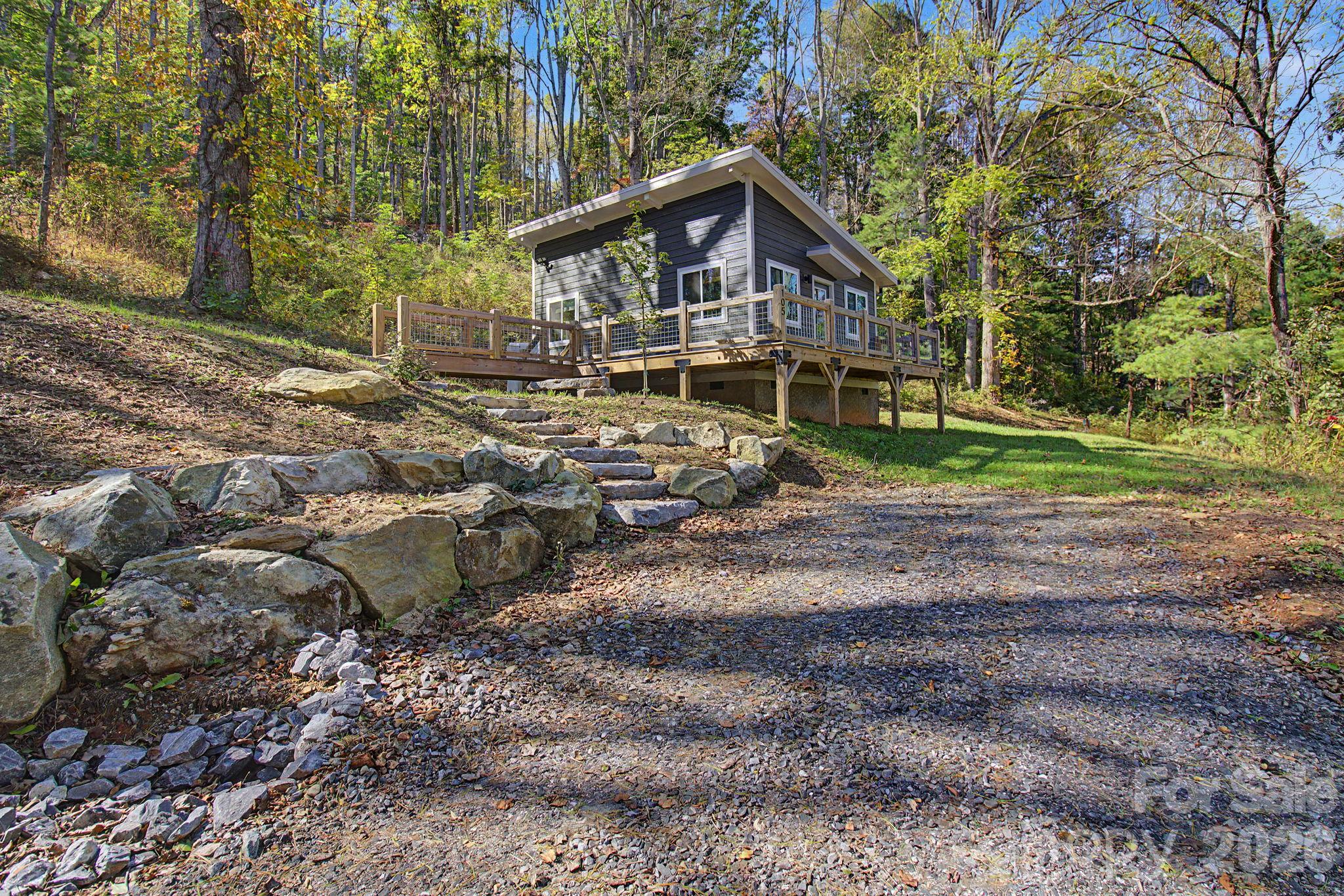 105 Escape Drive Property Photo 32