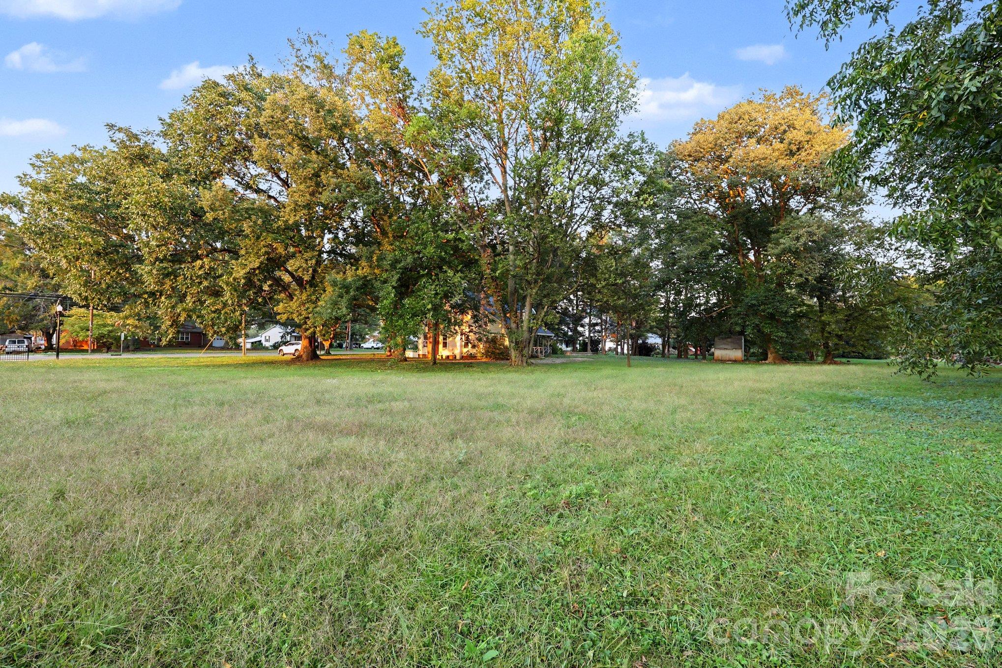 413 Main Street Property Photo 23
