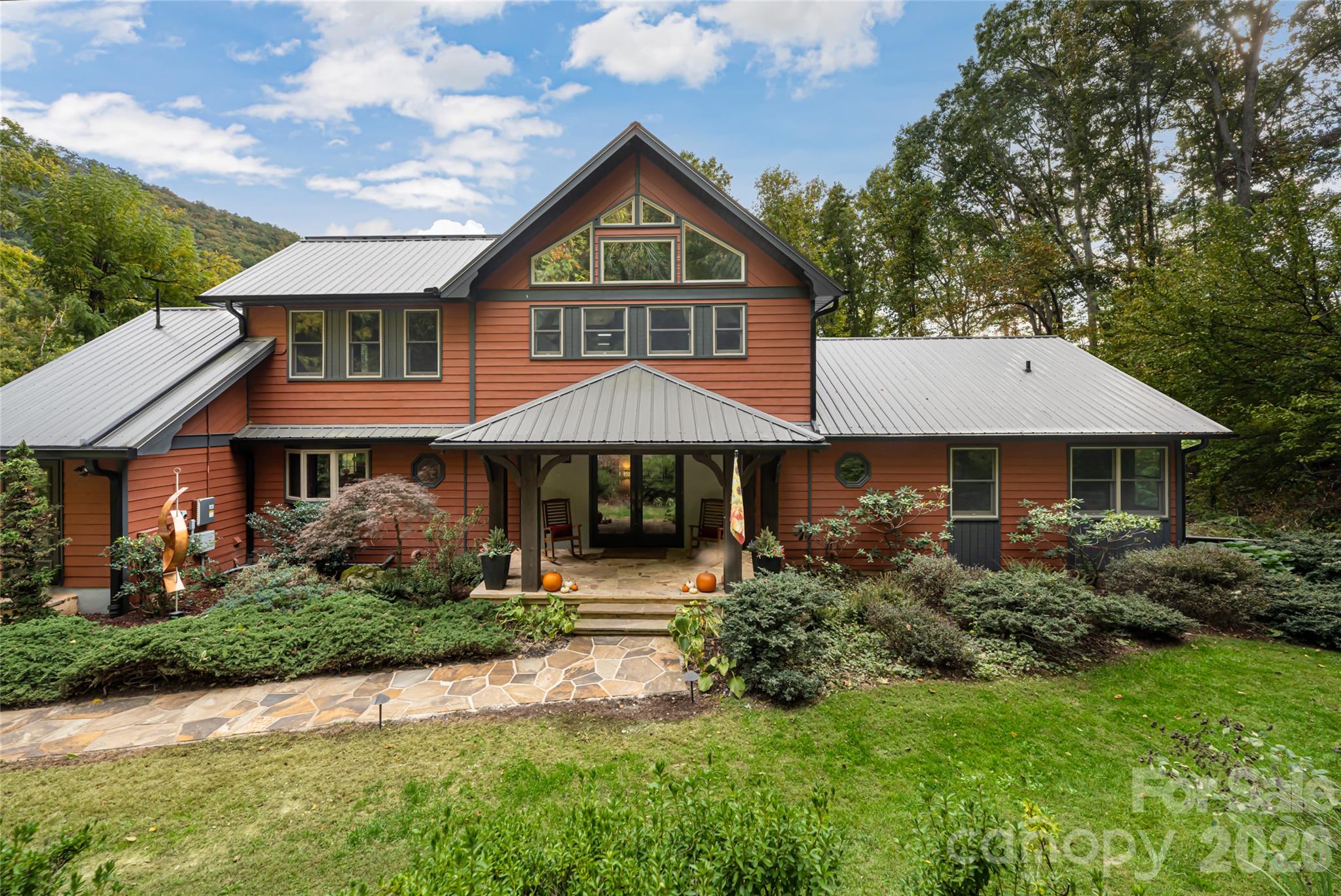 364 Lynn Cove Road Property Photo 1