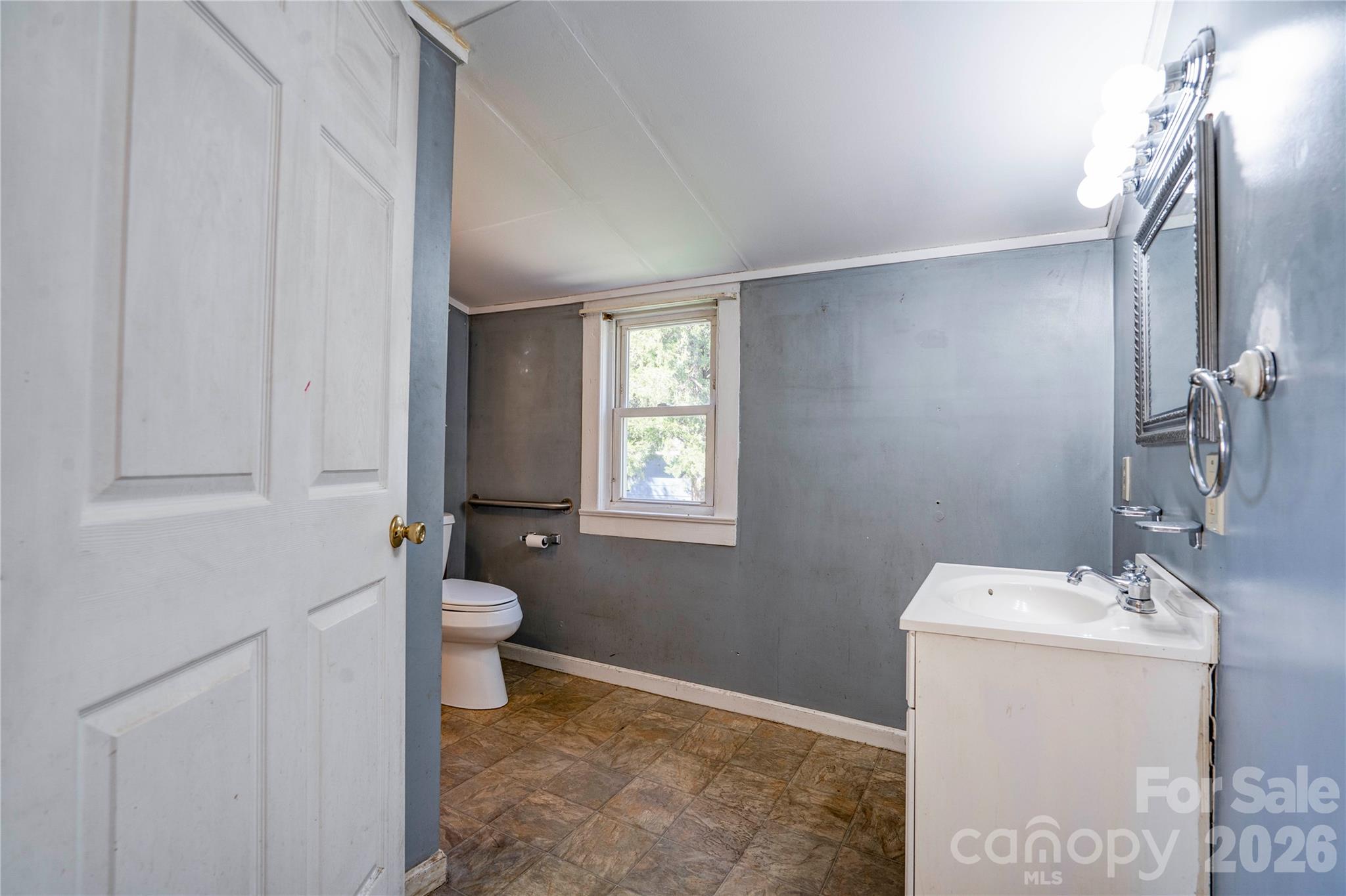 217 Lineberger Street Property Photo 13