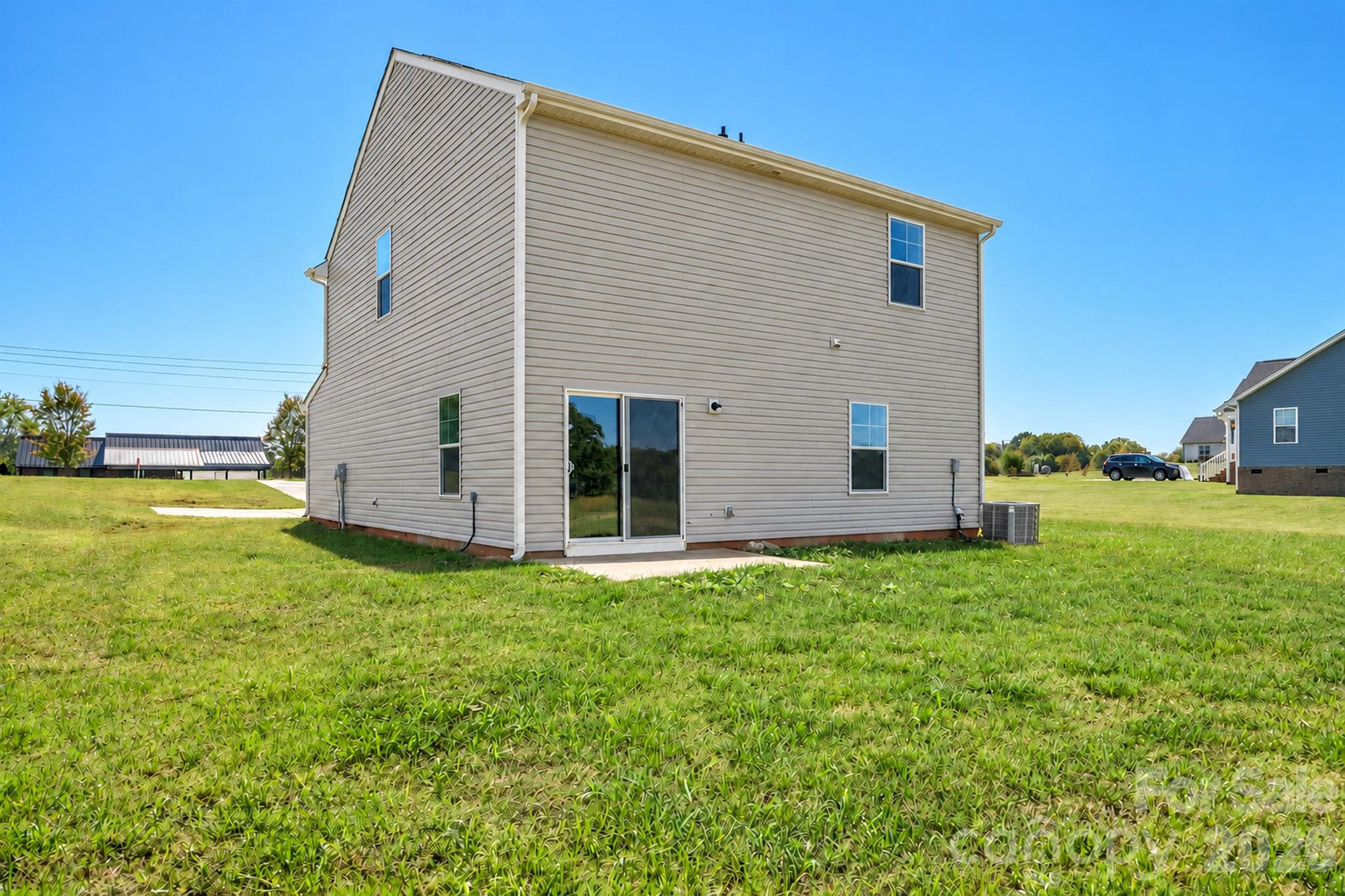5017 Ritchie Road Property Photo 5