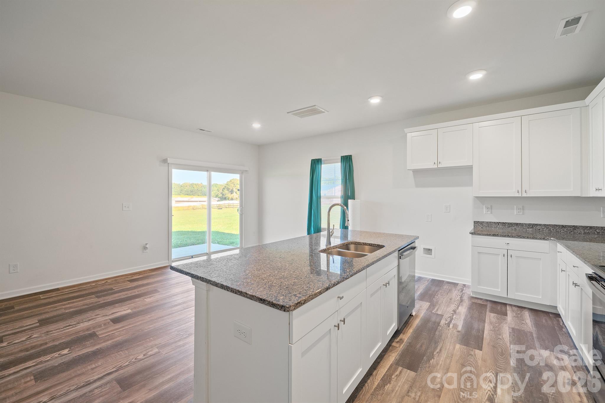 5017 Ritchie Road Property Photo 14