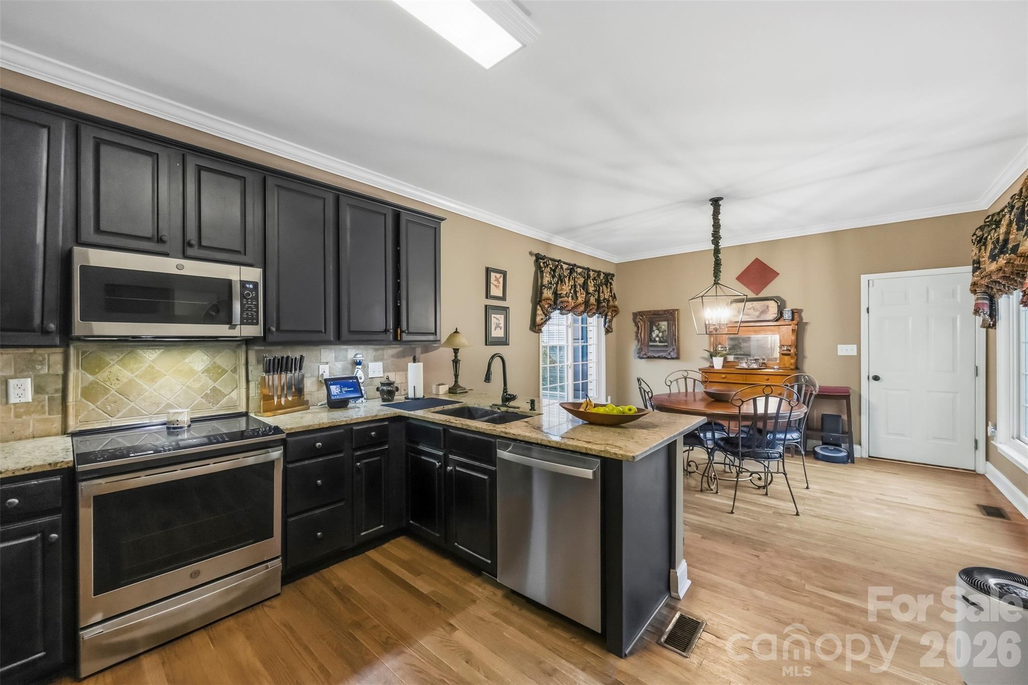 10639 Quarrier Drive Property Photo 11