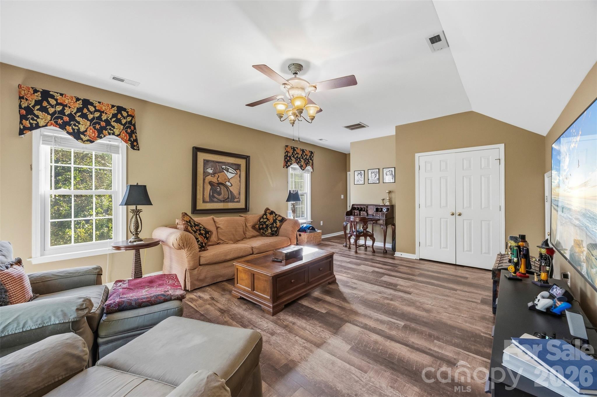 10639 Quarrier Drive Property Photo 38