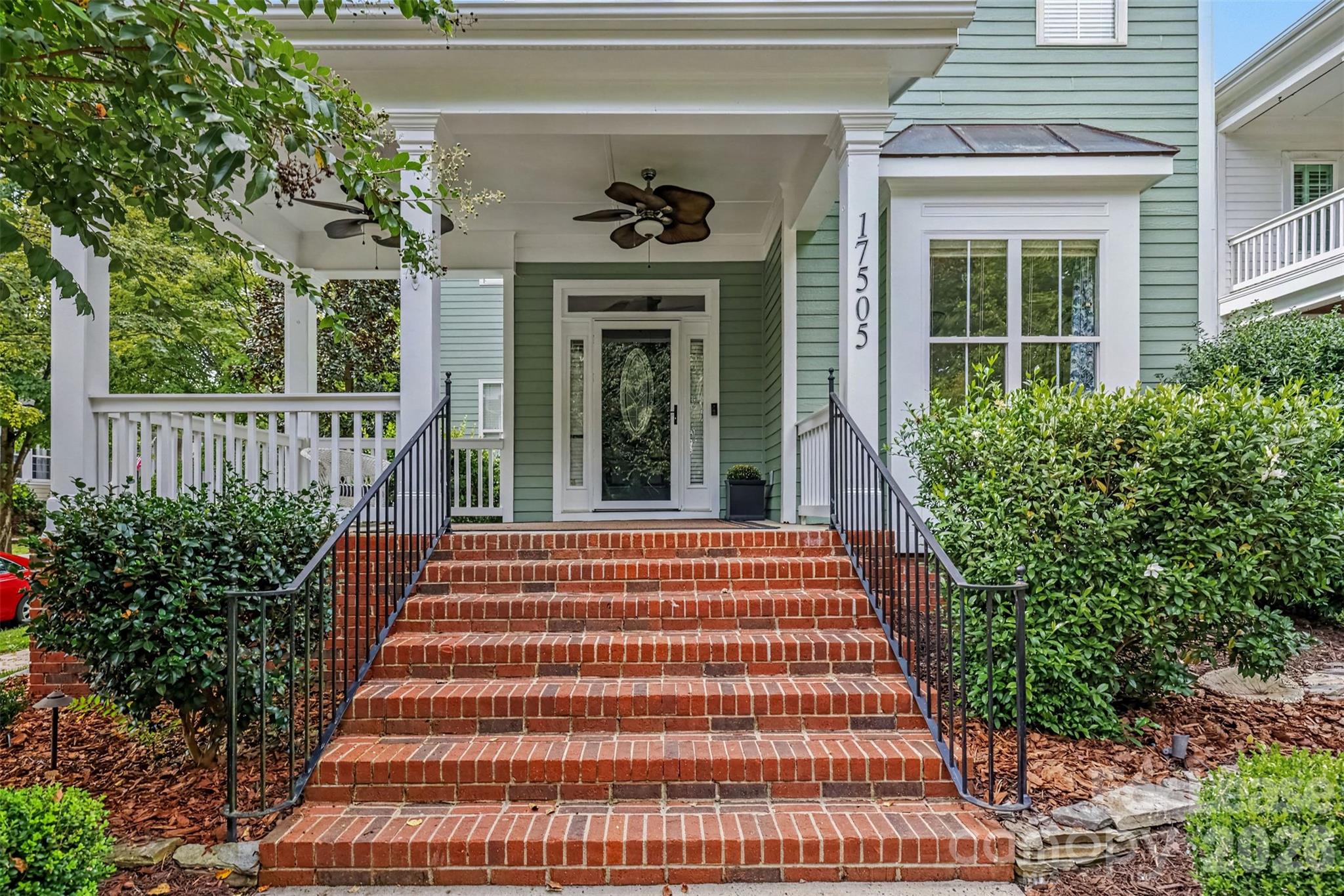 17505 Calverton Road Property Photo 4