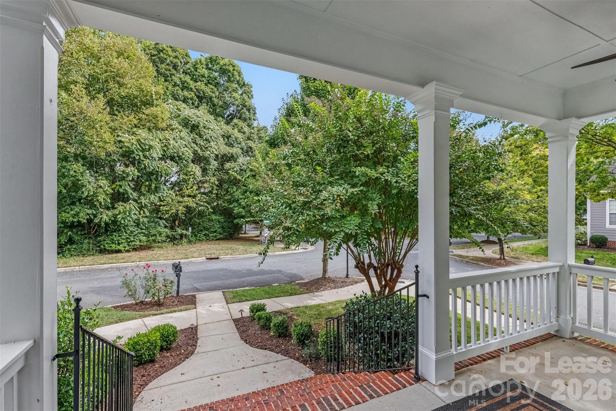 17505 Calverton Road Property Photo 5