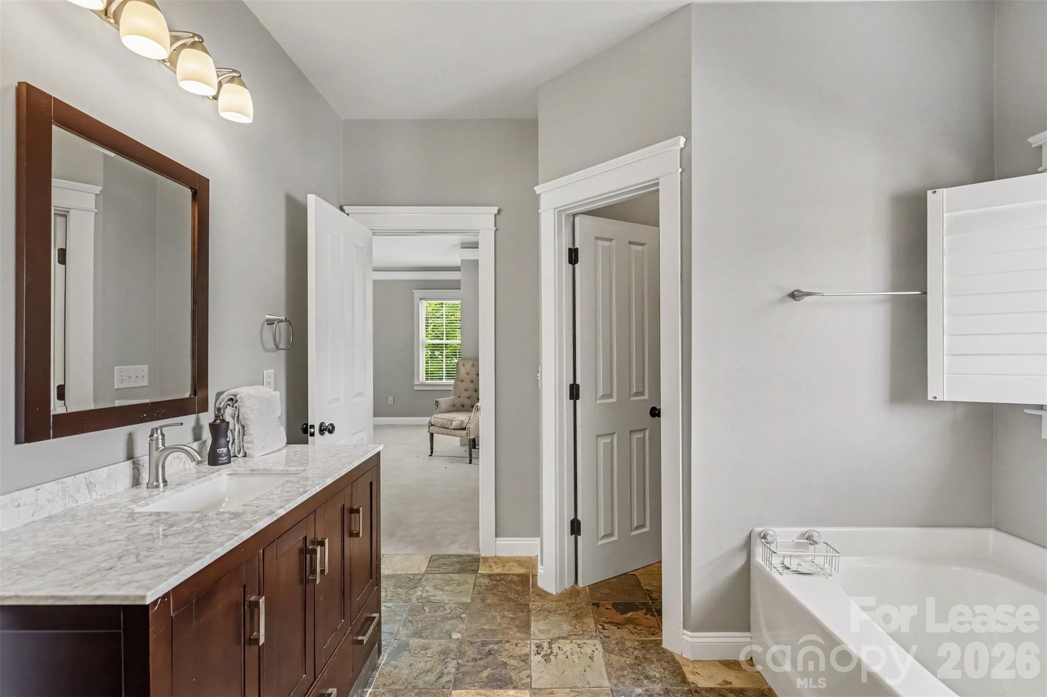 17505 Calverton Road Property Photo 28