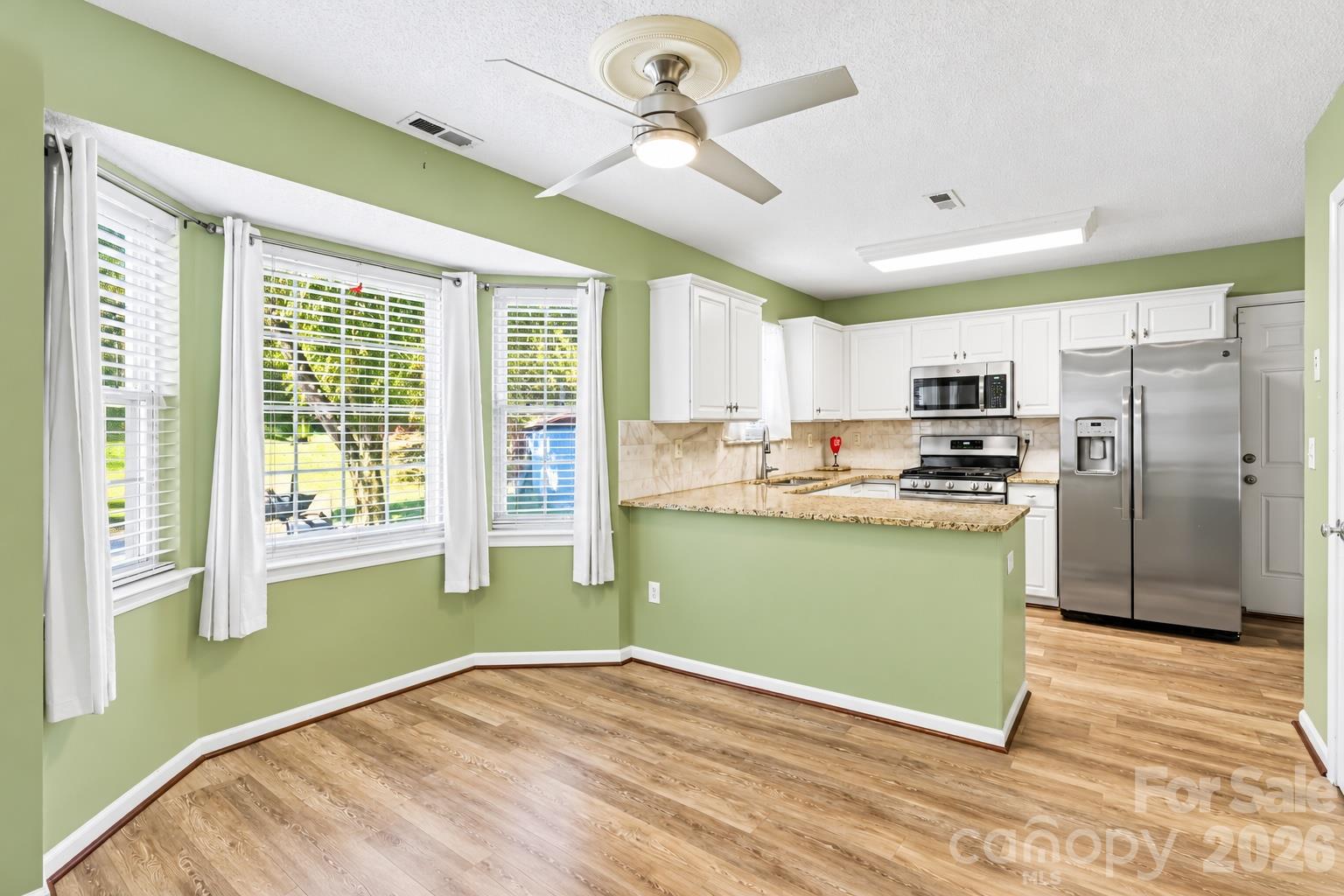 10008 Wild Dogwood Court Property Photo 9