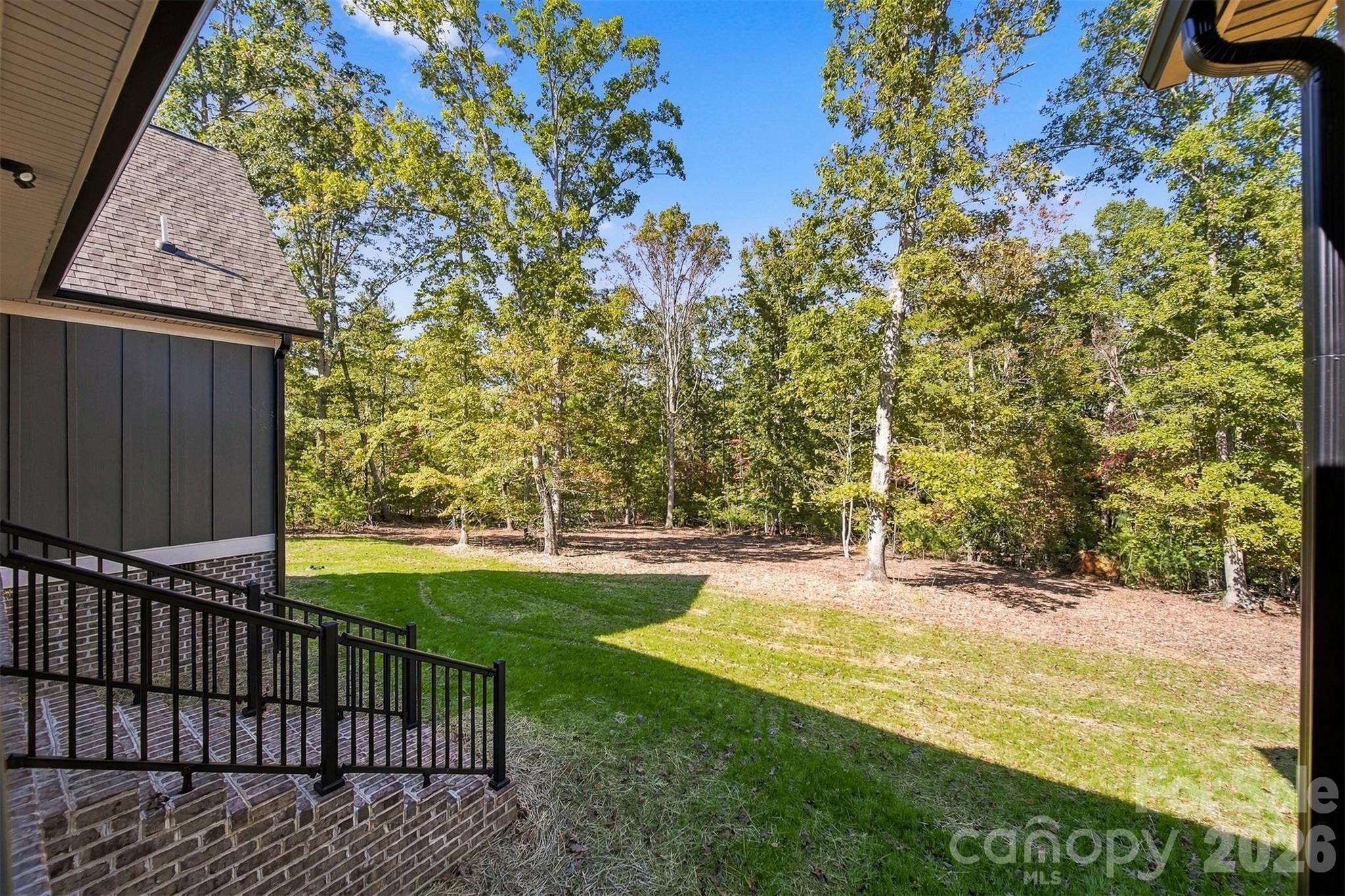 1041 Westward Drive Property Photo 8