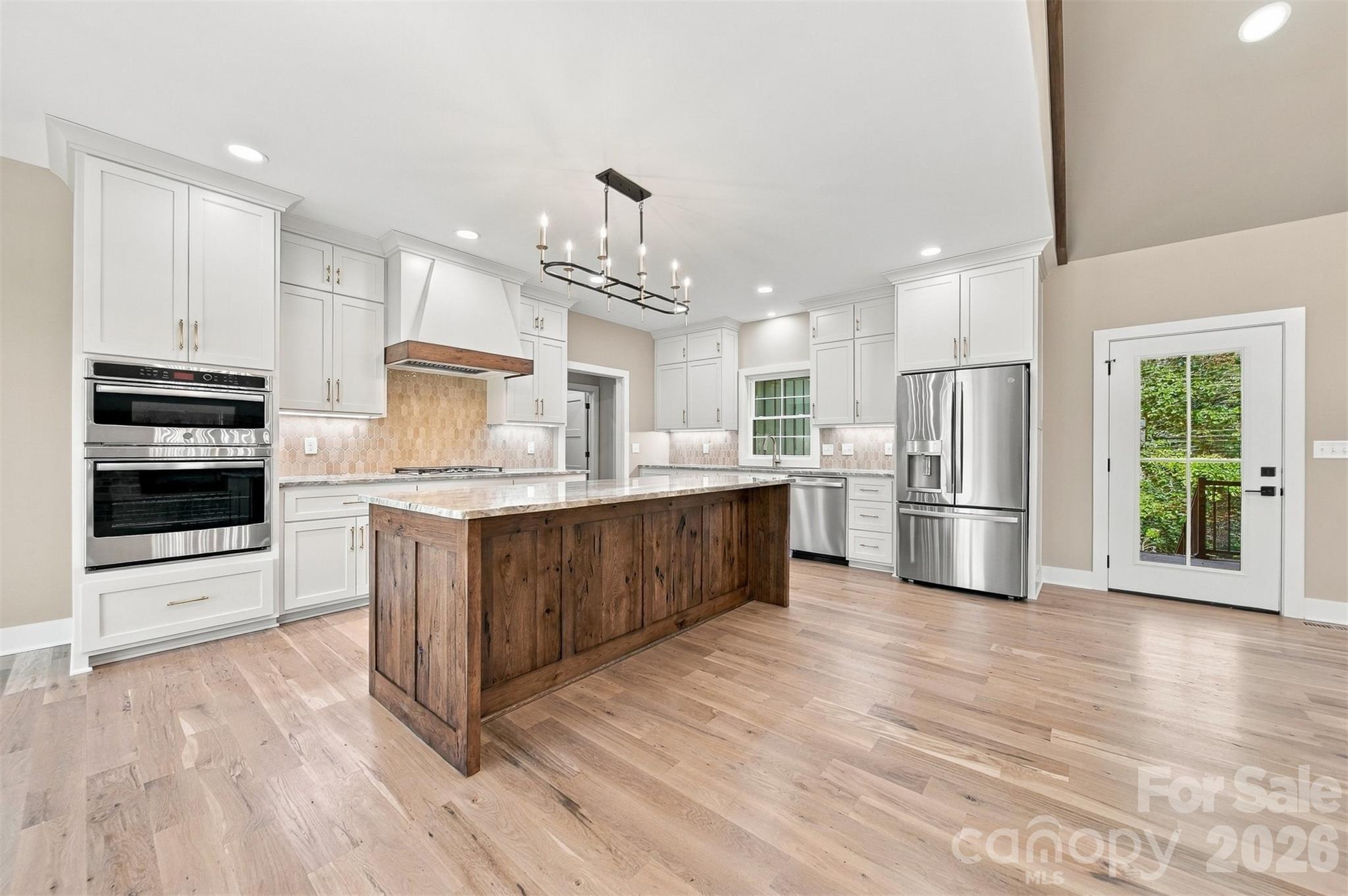 1041 Westward Drive Property Photo 16