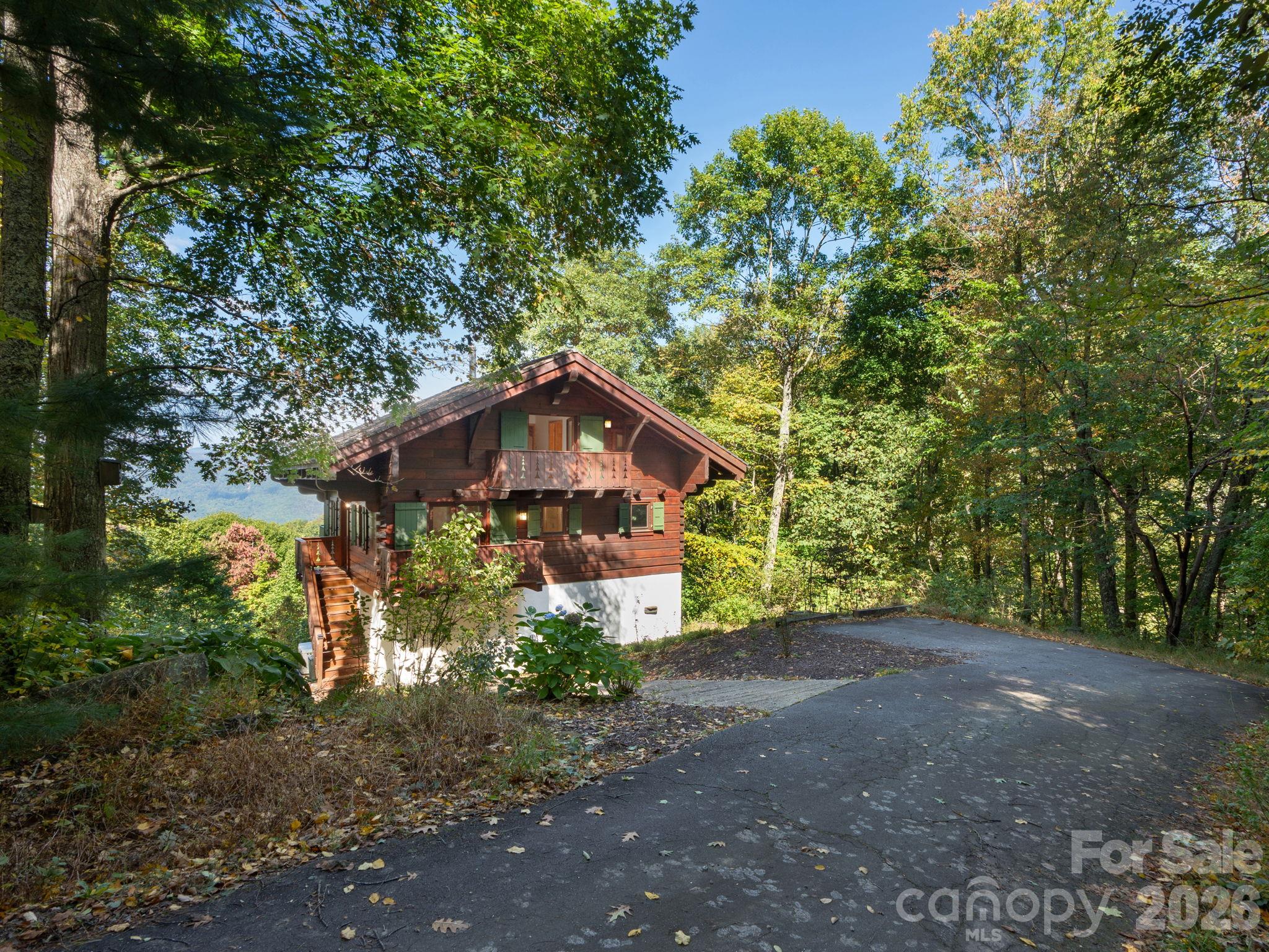 8 Edelweiss Lane Property Photo 2