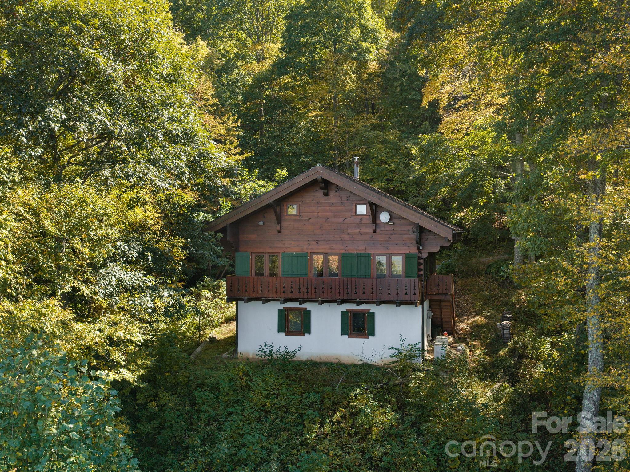 8 Edelweiss Lane Property Photo 3